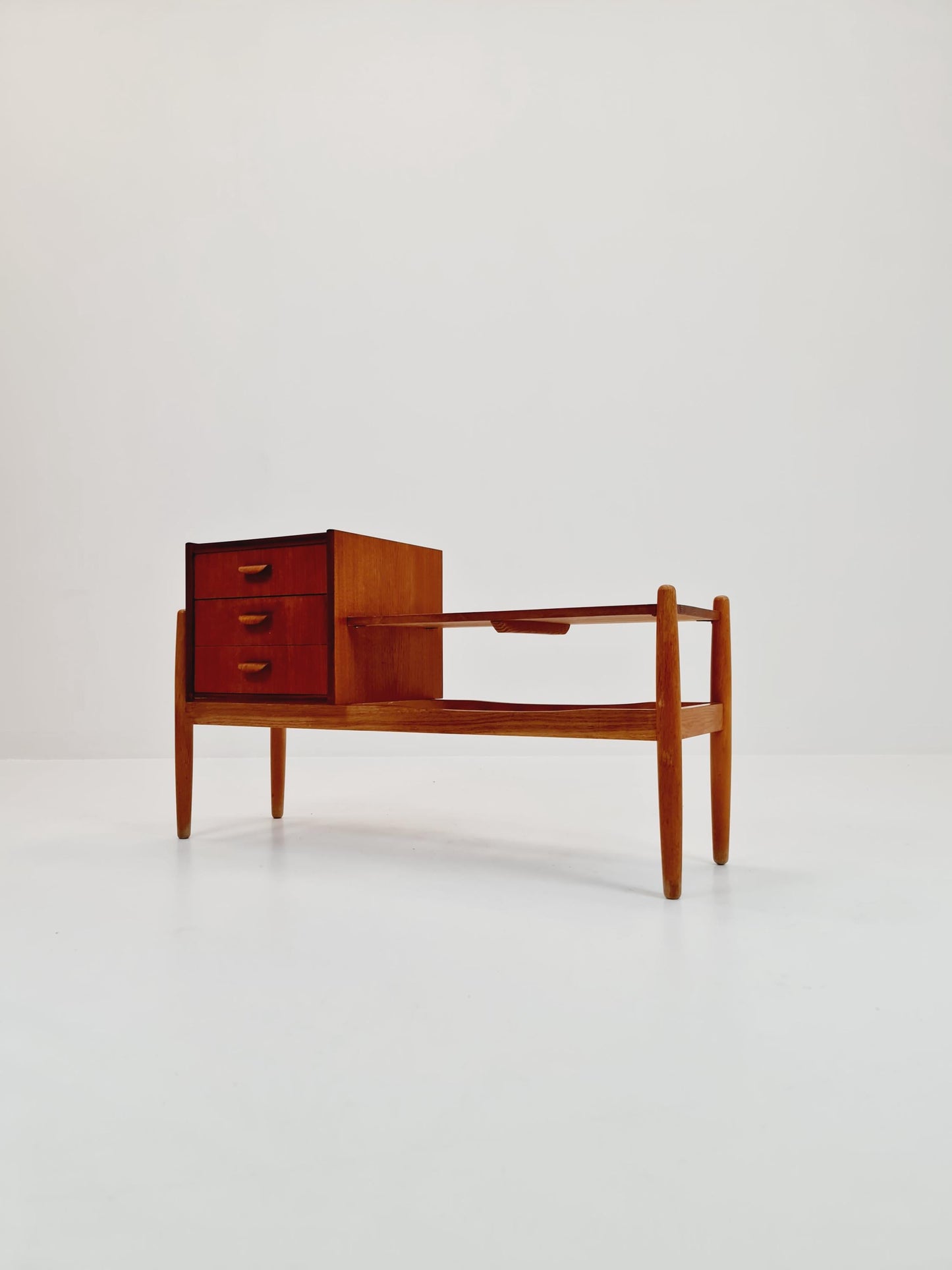 Danish teak & oak telefon table/ hallway table Arne wahl Iversen, 1960s