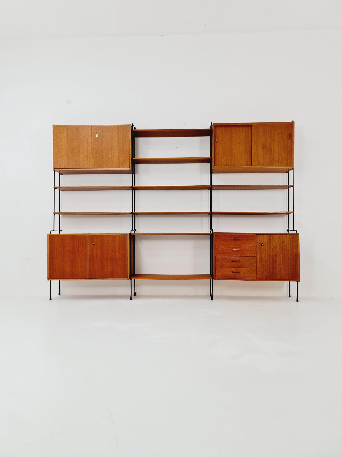 Mid century Teak shelving unit by Hilker for Omnia, Germany 1960s
