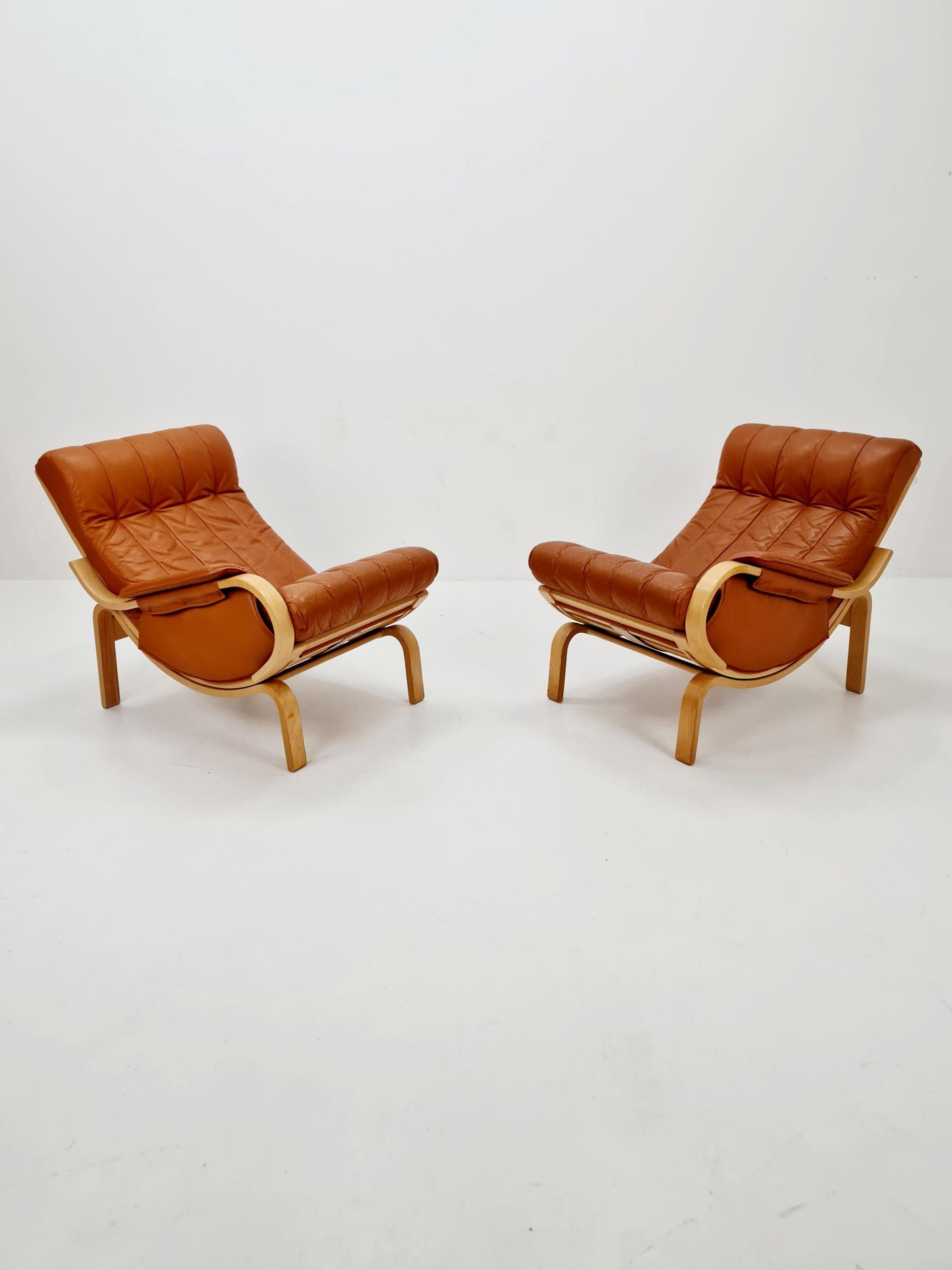 Mid-Century lounge chair by Ingmar Relling for Westnofa, Norway 1970s Set of 2