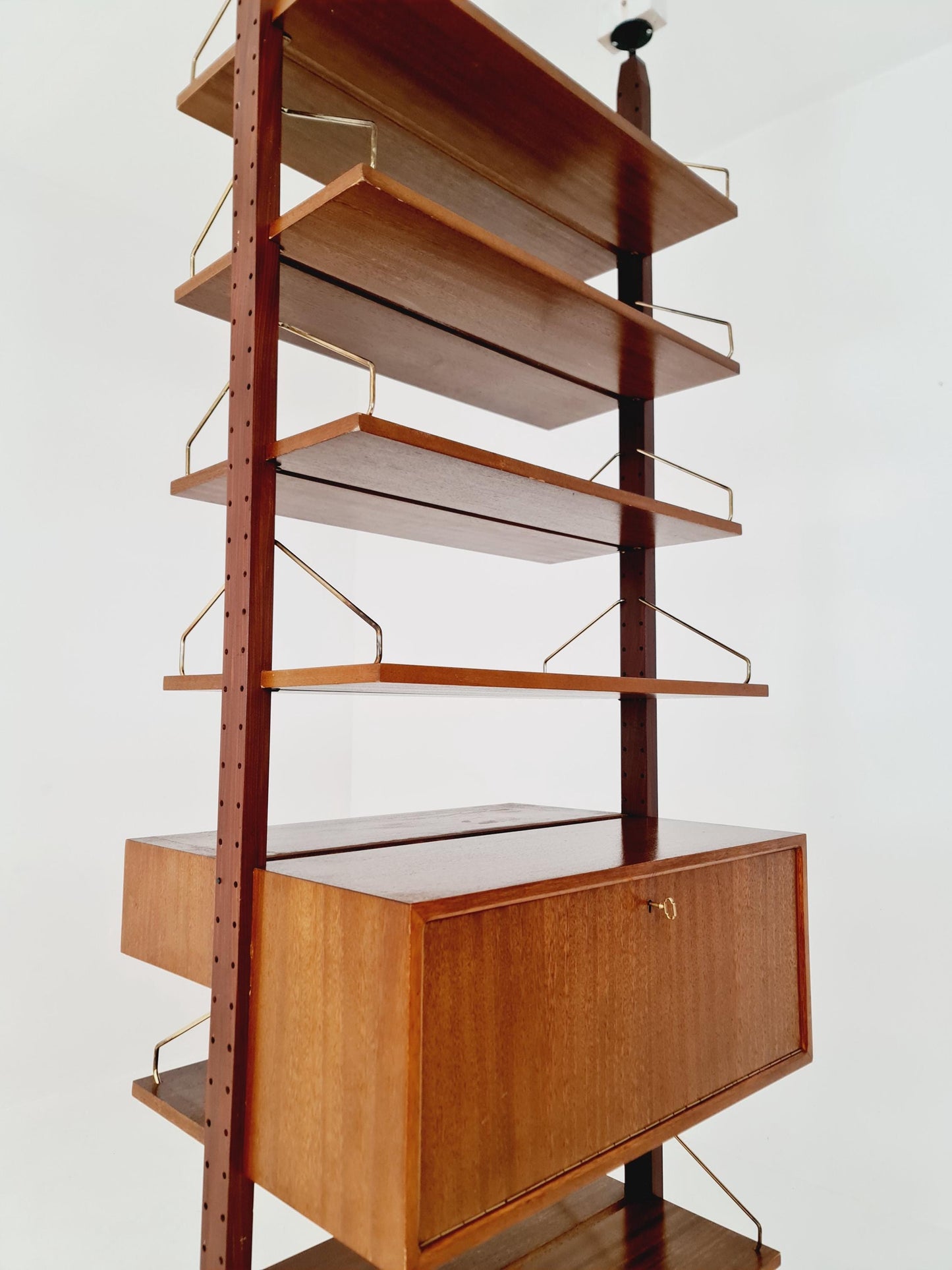 Two sides Midcentury Danish teak free standing room divider shelving Unit, by Poul Cadovius, 1960s