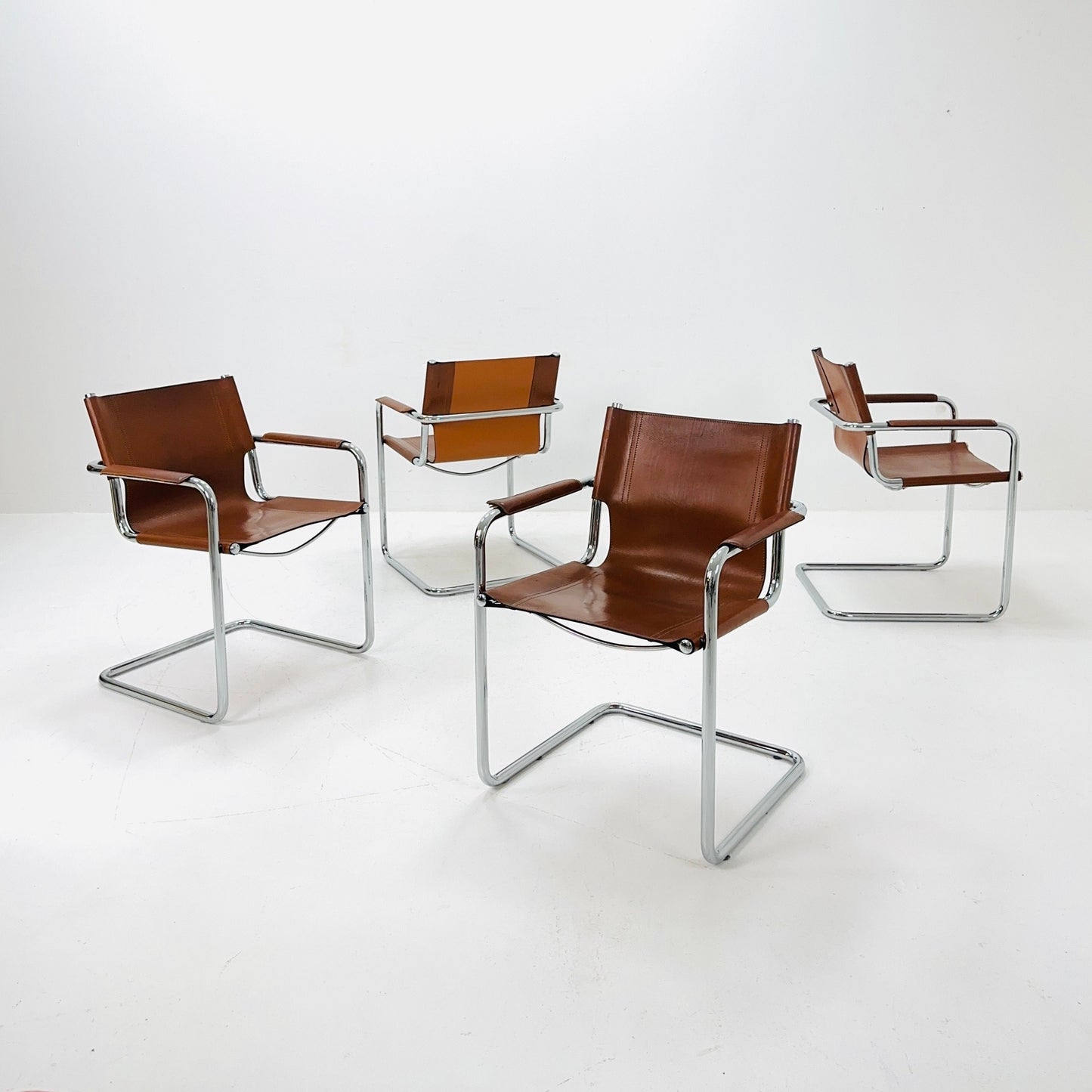 set of 4 Matteo Grassi original Bauhaus design Visitor model Chair cognac Leather 1970s