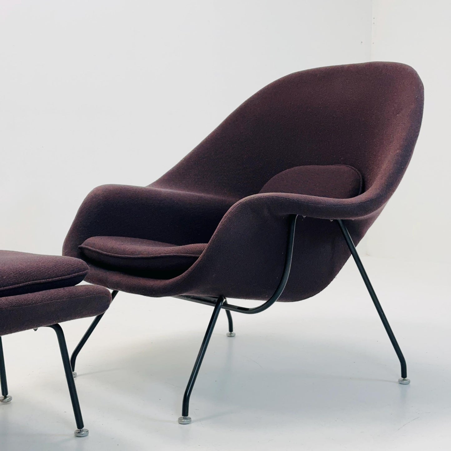 Mid century “Womb” easy lounge chair by Eero Saarinen for Knoll , 1960s