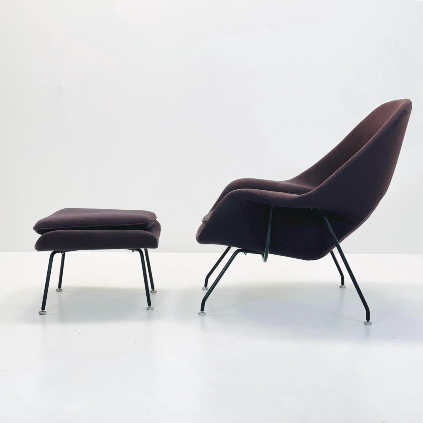 Mid century “Womb” easy lounge chair by Eero Saarinen for Knoll , 1960s