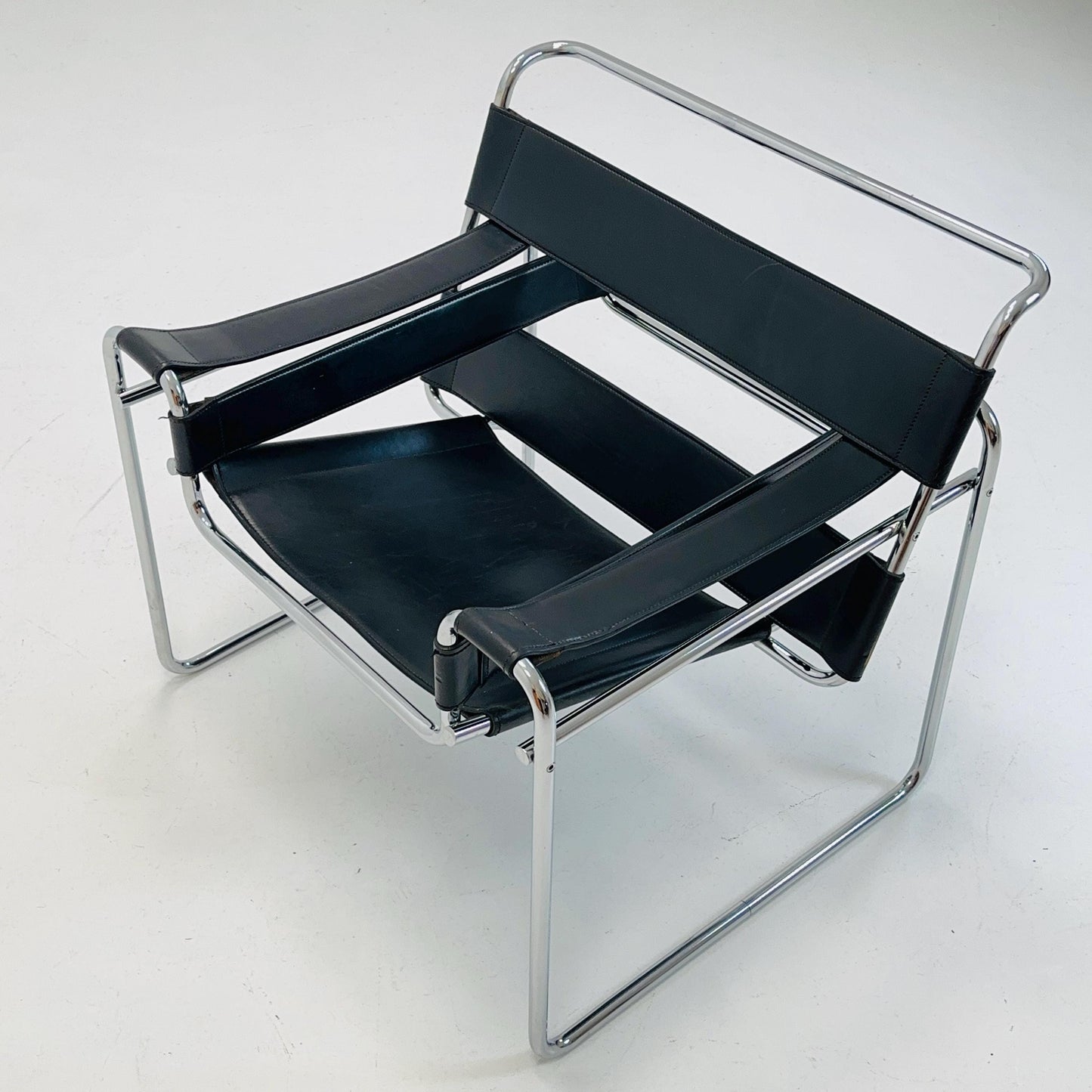 Marcel Breuer Wassily Style leather B3 Chairs 1980s Italy by Fasem