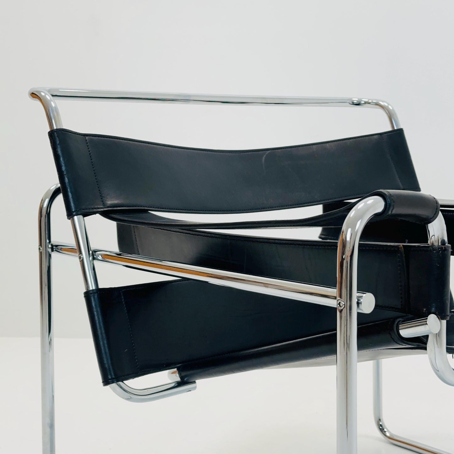 Marcel Breuer Wassily Style leather B3 Chairs 1980s Italy by Fasem