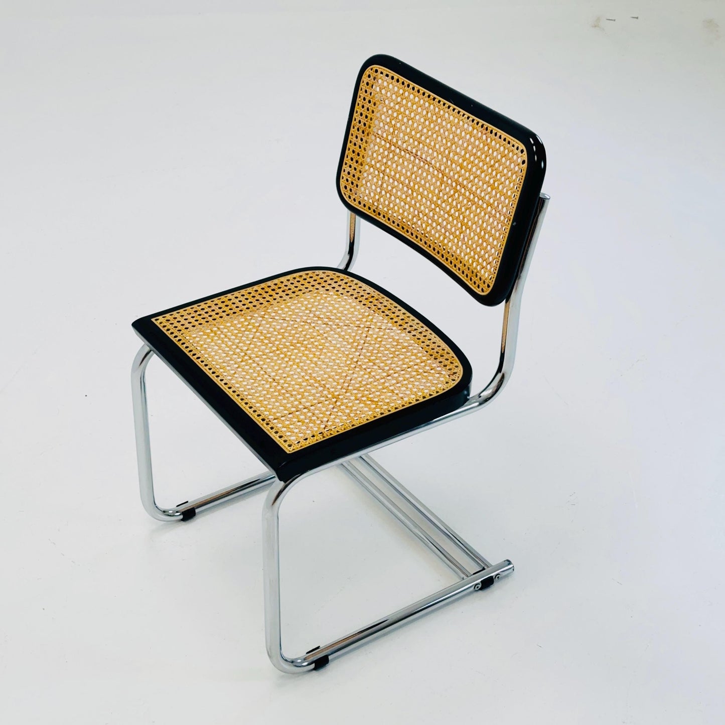 Mid Century Cantilever Cesca Chair by Marcel Breuer / Bauhaus Design / 1980s Italy