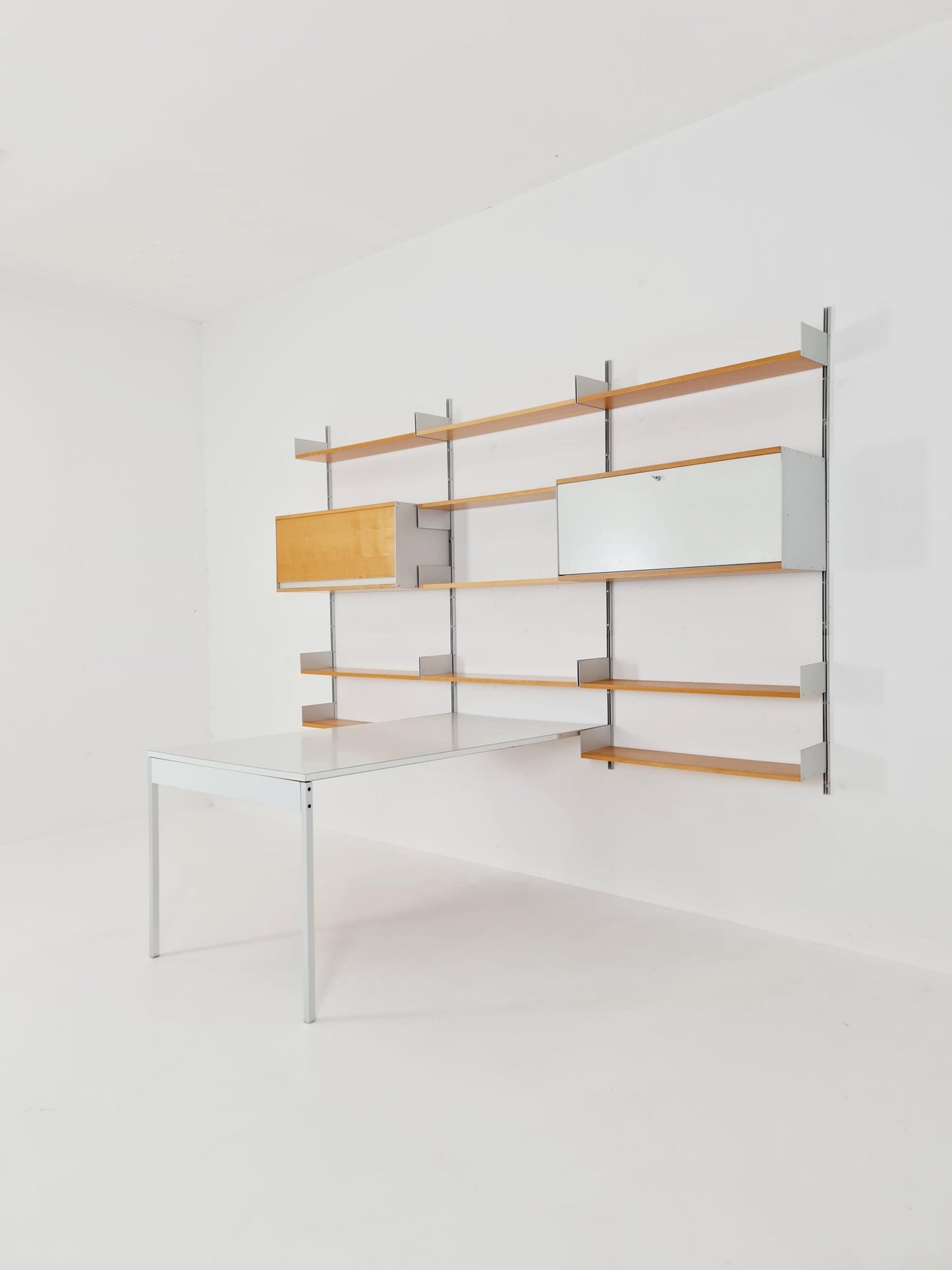 Rare Vintage shelving Unit "606", Dieter Rams for Vitsœ, inkl Dining table 1950s