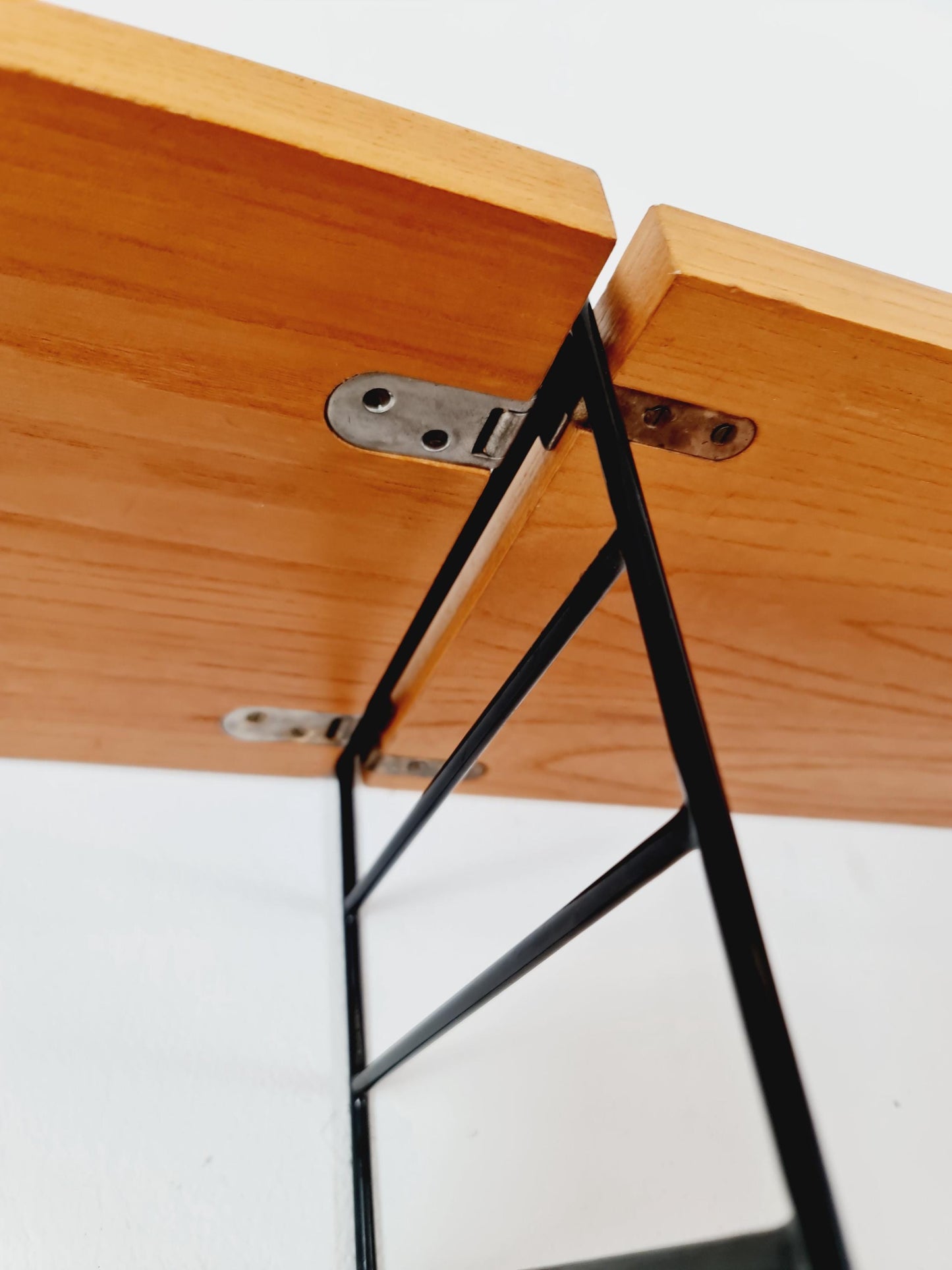 Wall-mounted original Swedish string shelf-system, drawers, bookcase Ash wood by Nils & Kajsa Strinning, 1960s