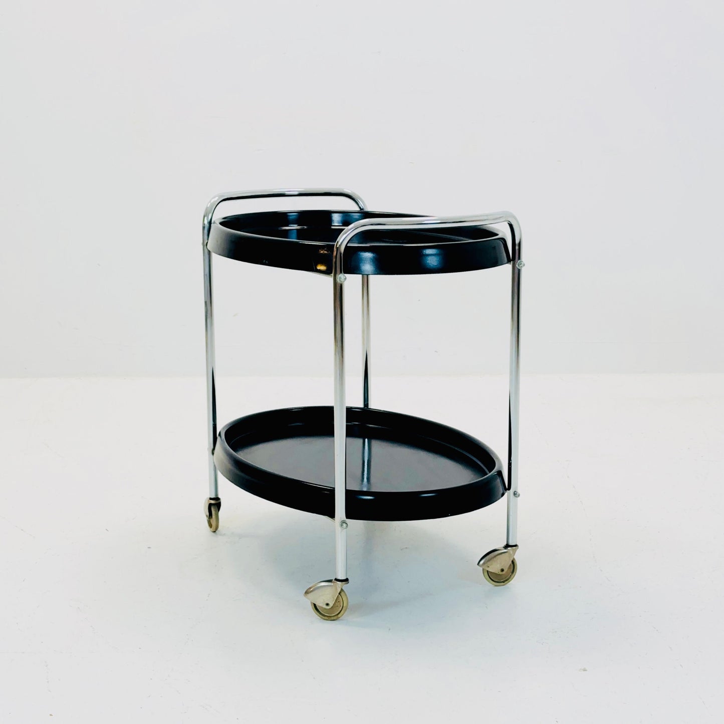 Space Age oval Vintage black Plastic Chromed Bar Cart/trolley 1970s, Italy