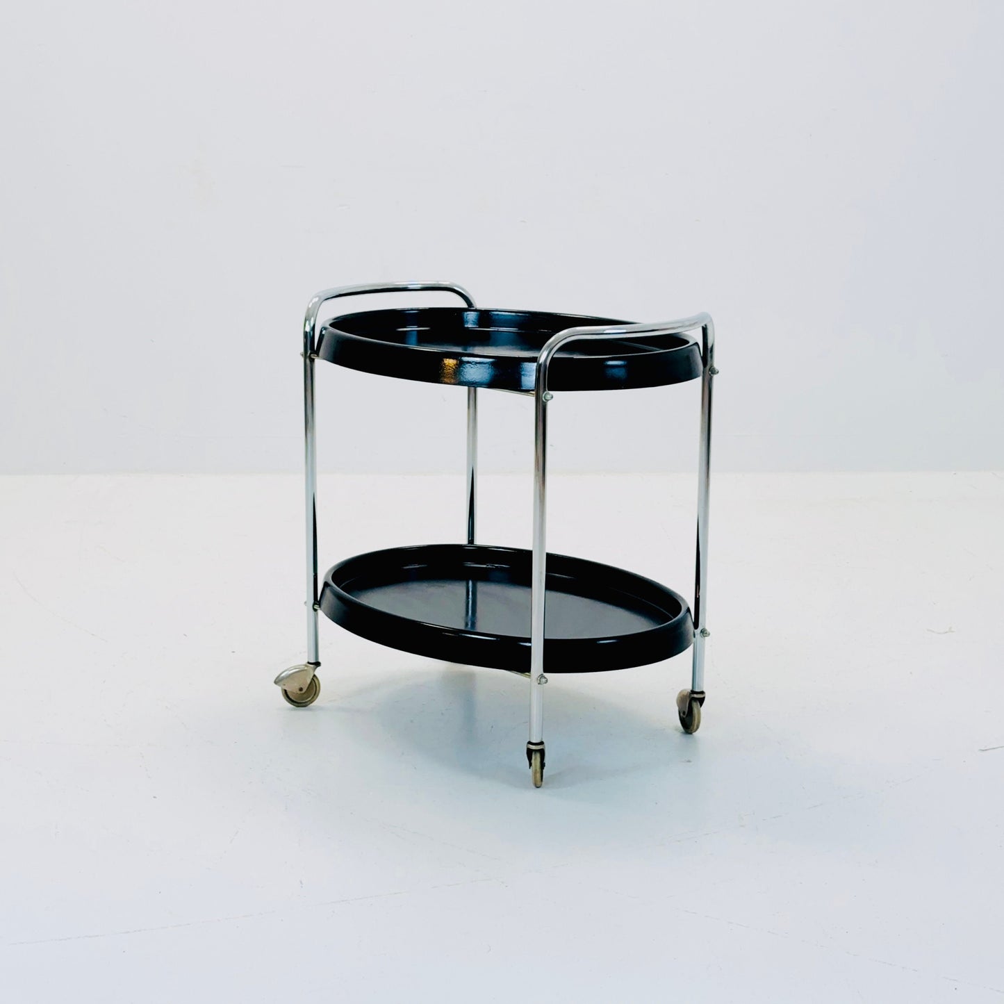 Space Age oval Vintage black Plastic Chromed Bar Cart/trolley 1970s, Italy