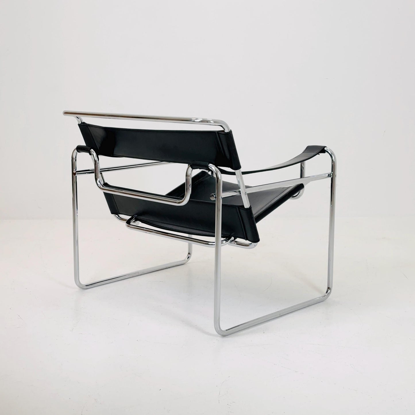 Marcel Breuer Wassily Style leather B3 Chairs 1980s Italy by Fasem