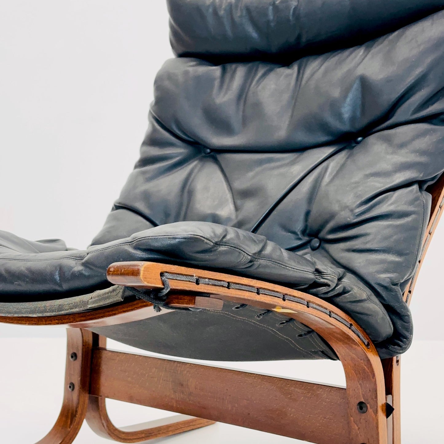 Mid century armchair “Siesta” by Ingmar Relling, Westnofa Furniture, Norway. 1960s