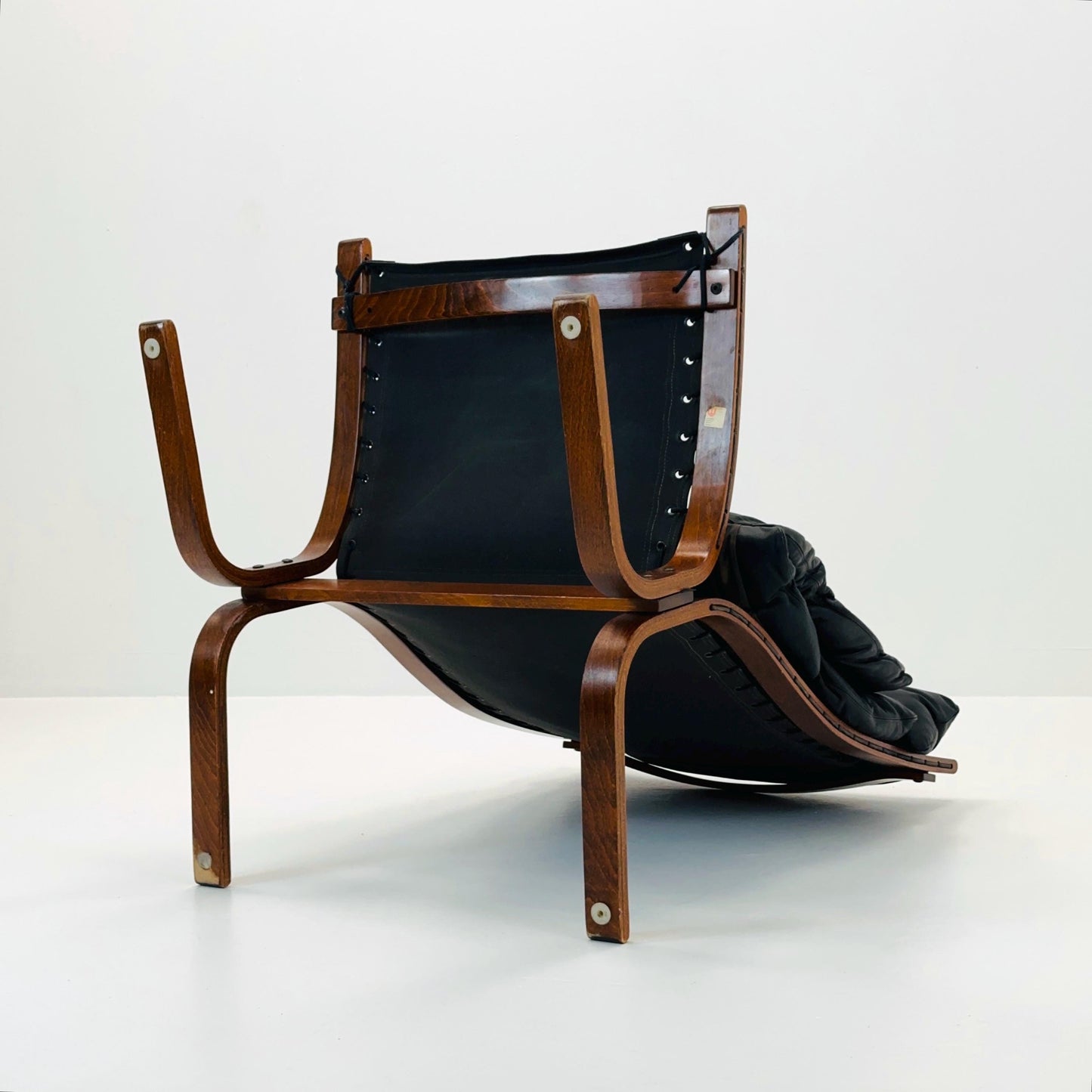 Mid century armchair “Siesta” by Ingmar Relling, Westnofa Furniture, Norway. 1960s
