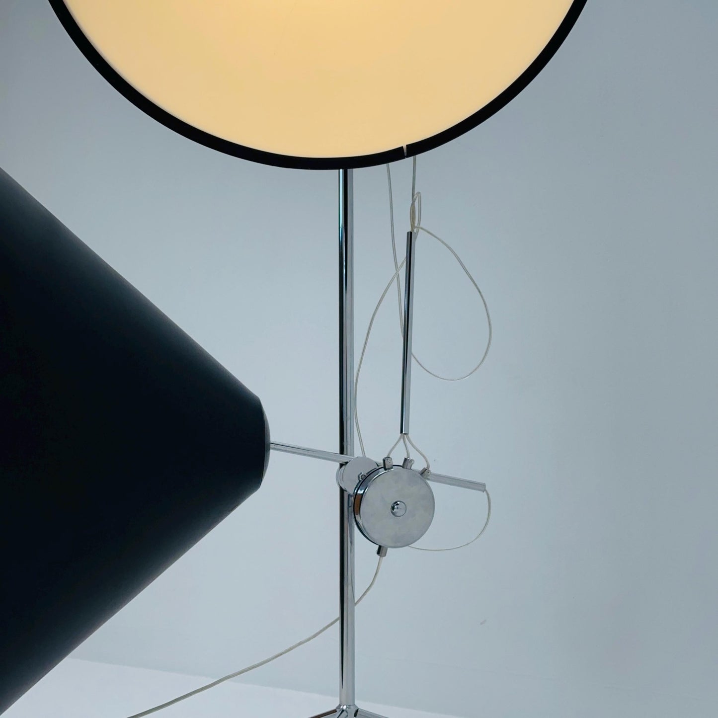 Designer Con Tripod floor lamp by Tom Dixon England