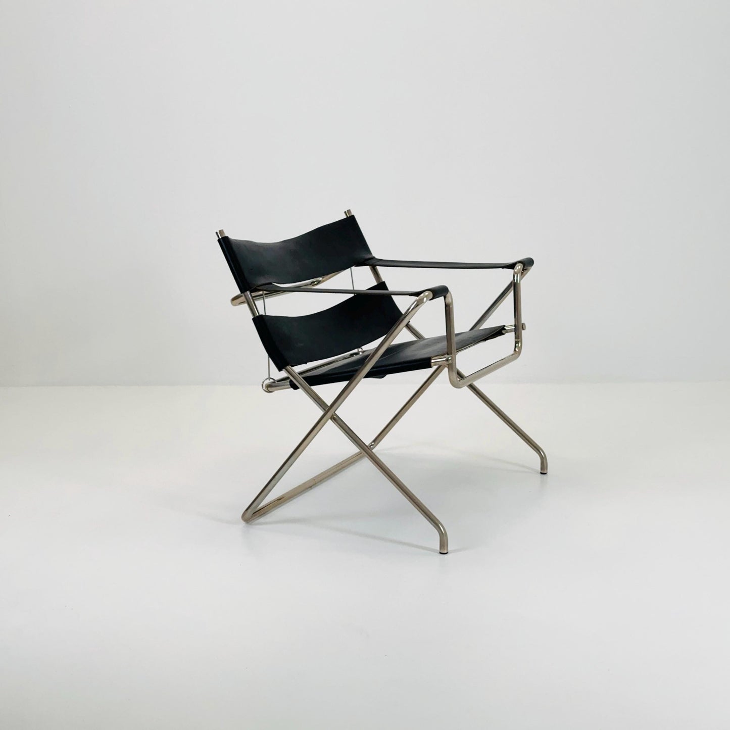 Mid century Folding Bauhaus D4 leather armchair by Marcel Breuer for Tecta, 1960s