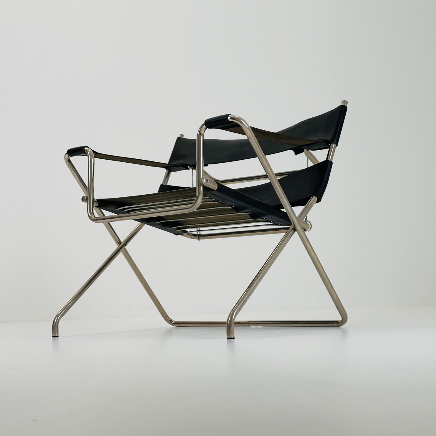 Mid century Folding Bauhaus D4 leather armchair by Marcel Breuer for Tecta, 1960s