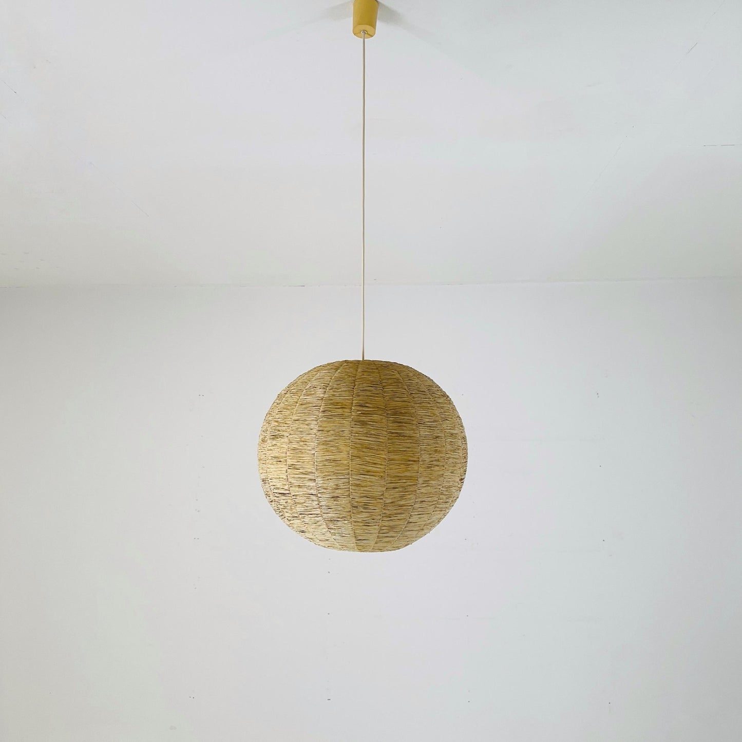Cocoon Raffia Ball Lamp, Large Mid-Century Natural Fiber Pendant Light” Vintage 1970s
