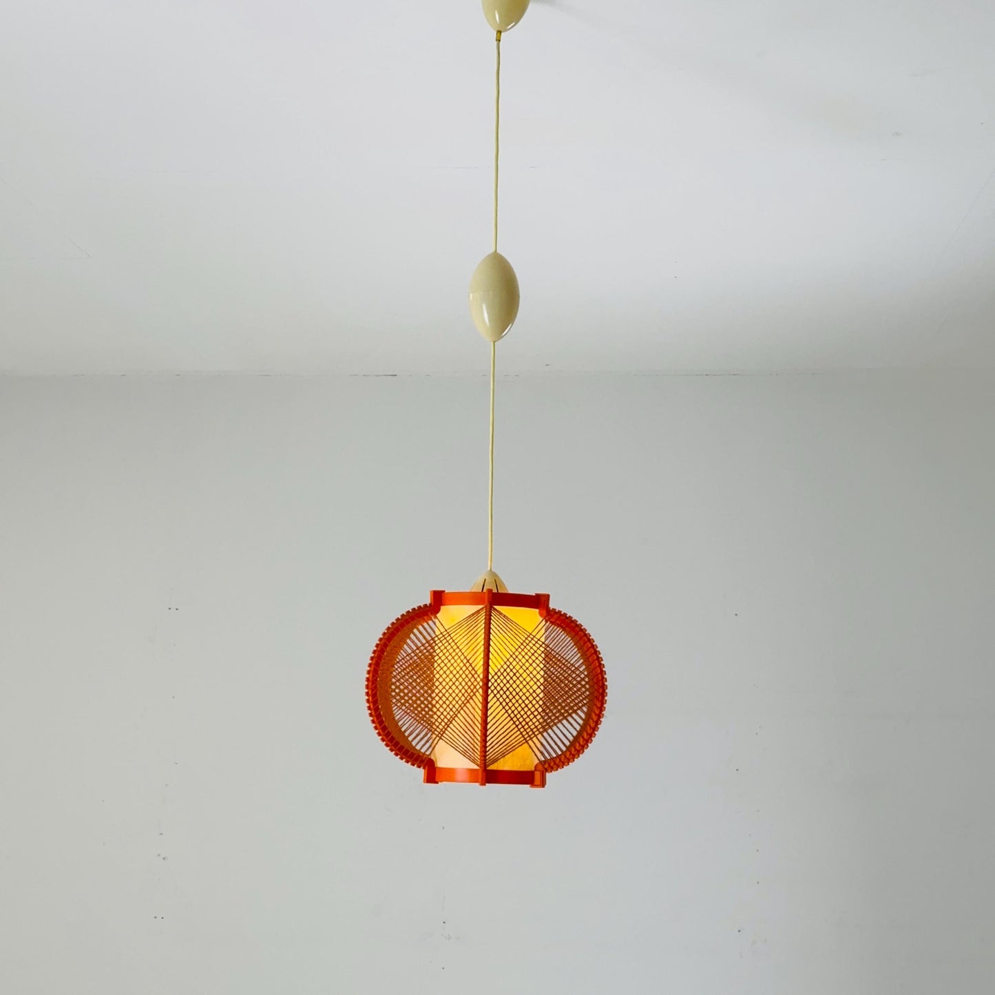 Mid century hanging lamp in Bakelite and sisal by MK Leuchten, 1970s