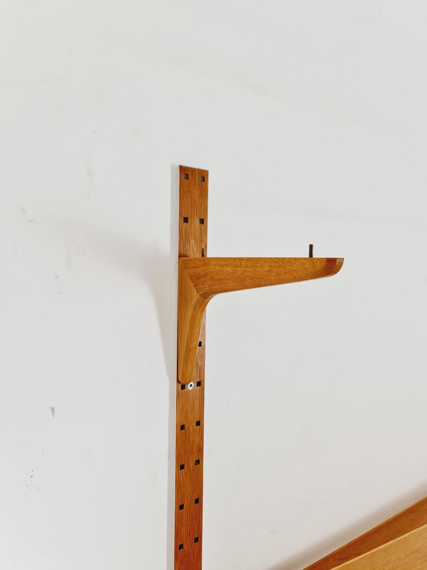 Danish modern Oak shelving system by Hansen & Guldborg Mobler, Denmark, 1960s