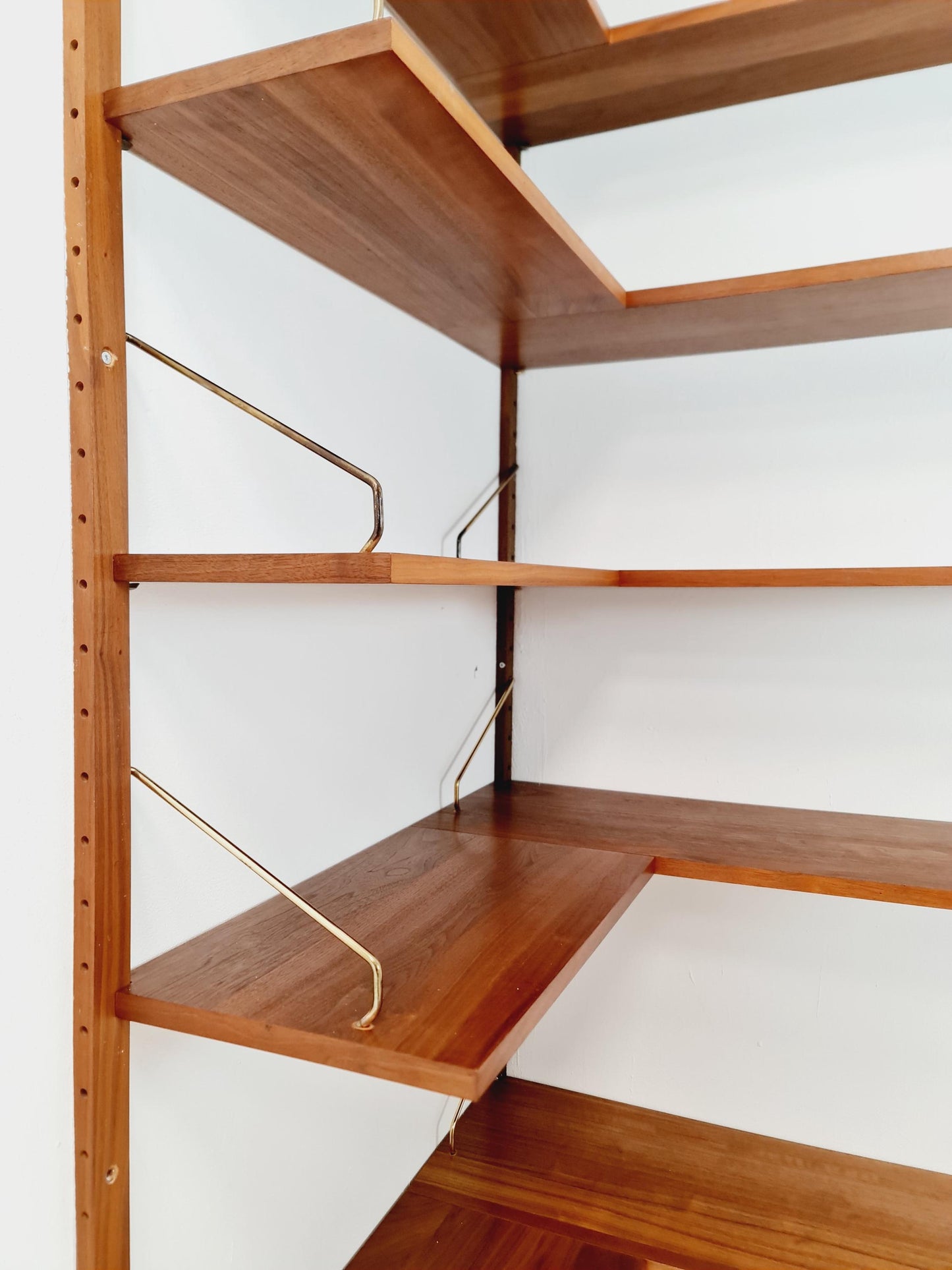 Midcentury Danish walnut Corner Wall-Mounted Shelving Unit, by Royal for Poul Cadovius, 1960s
