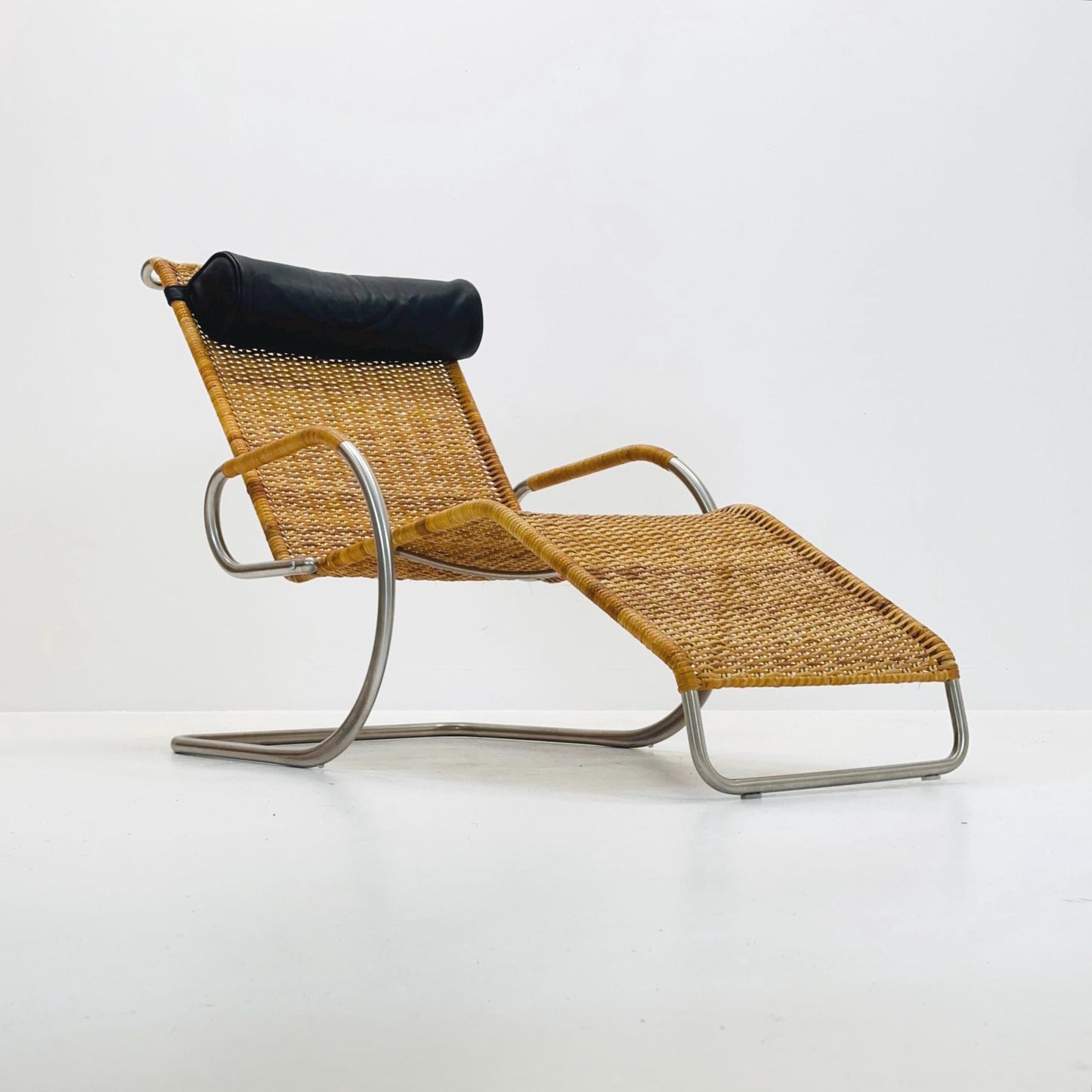 Mid century Bauhaus Tecta D43 Lounge Chair by Mart Stam, 1980 - Rattan & Chrome Cantilever Chaise with Headrest