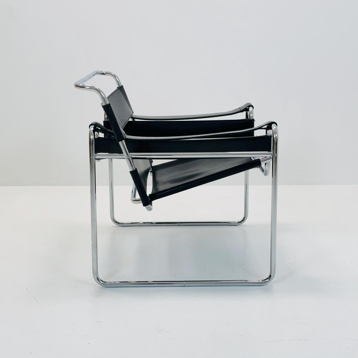 Marcel Breuer Wassily Style leather B3 Chairs 1980s Italy by Fasem