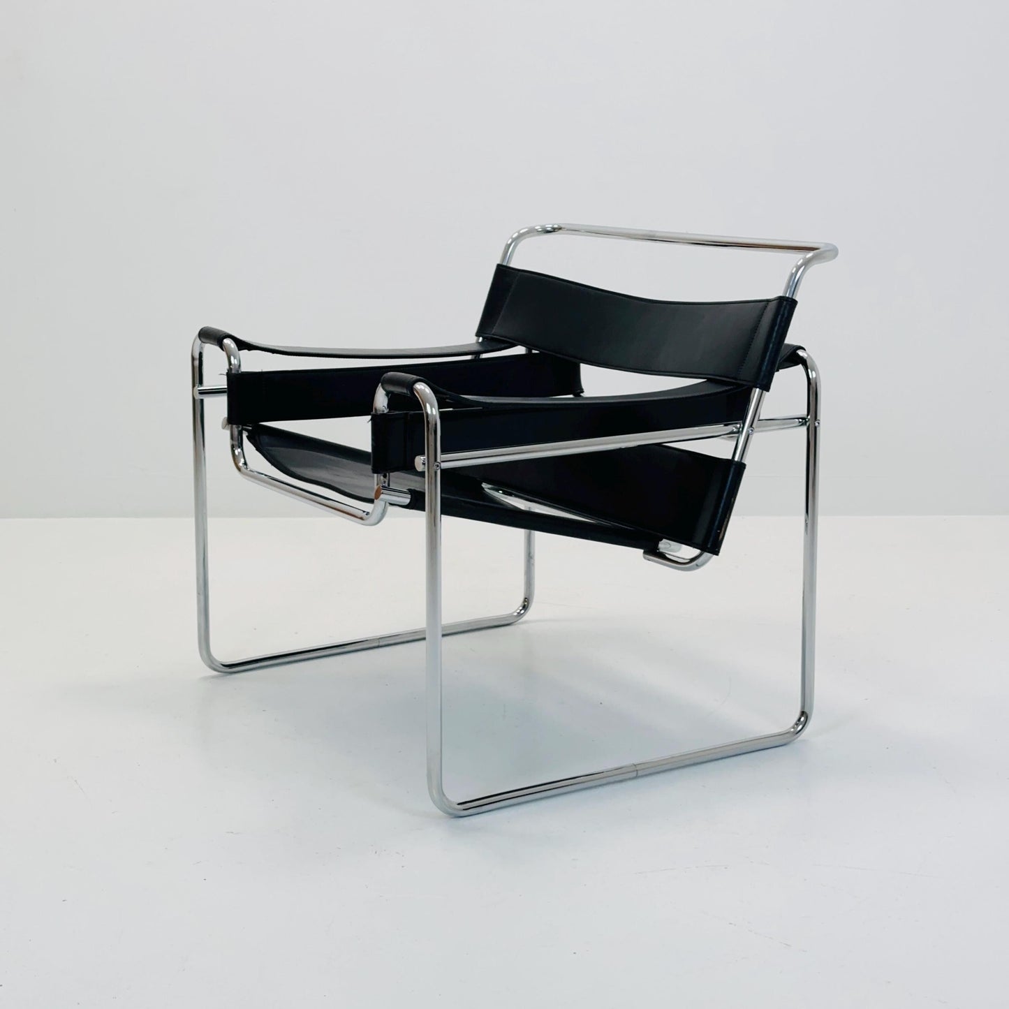 Marcel Breuer Wassily Style leather B3 Chairs 1980s Italy by Fasem