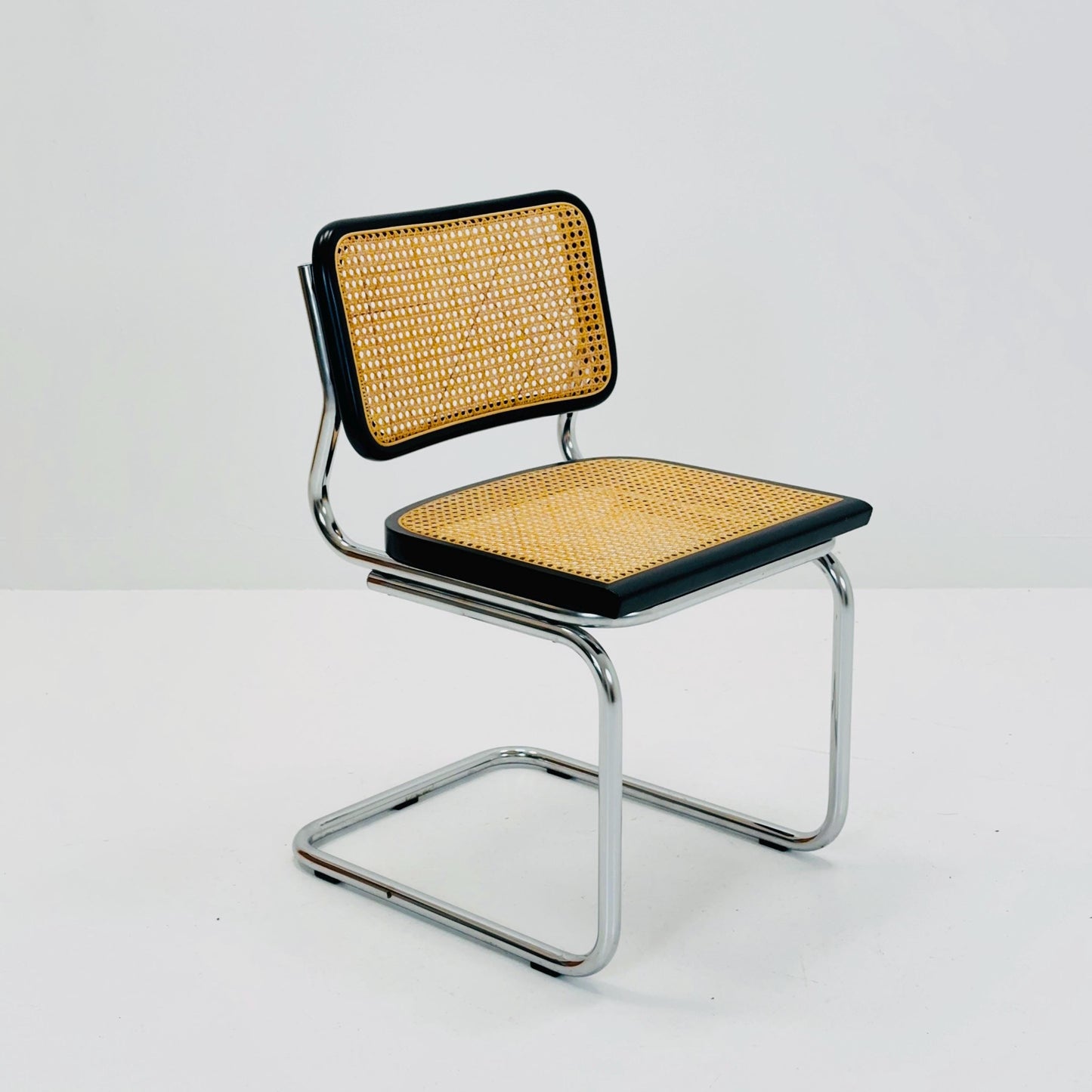 Mid Century Cantilever Cesca Chair by Marcel Breuer / Bauhaus Design / 1980s Italy