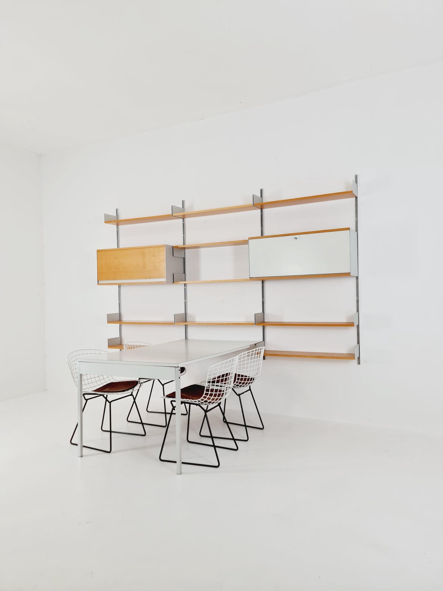 Rare Vintage shelving Unit "606", Dieter Rams for Vitsœ, inkl Dining table 1950s