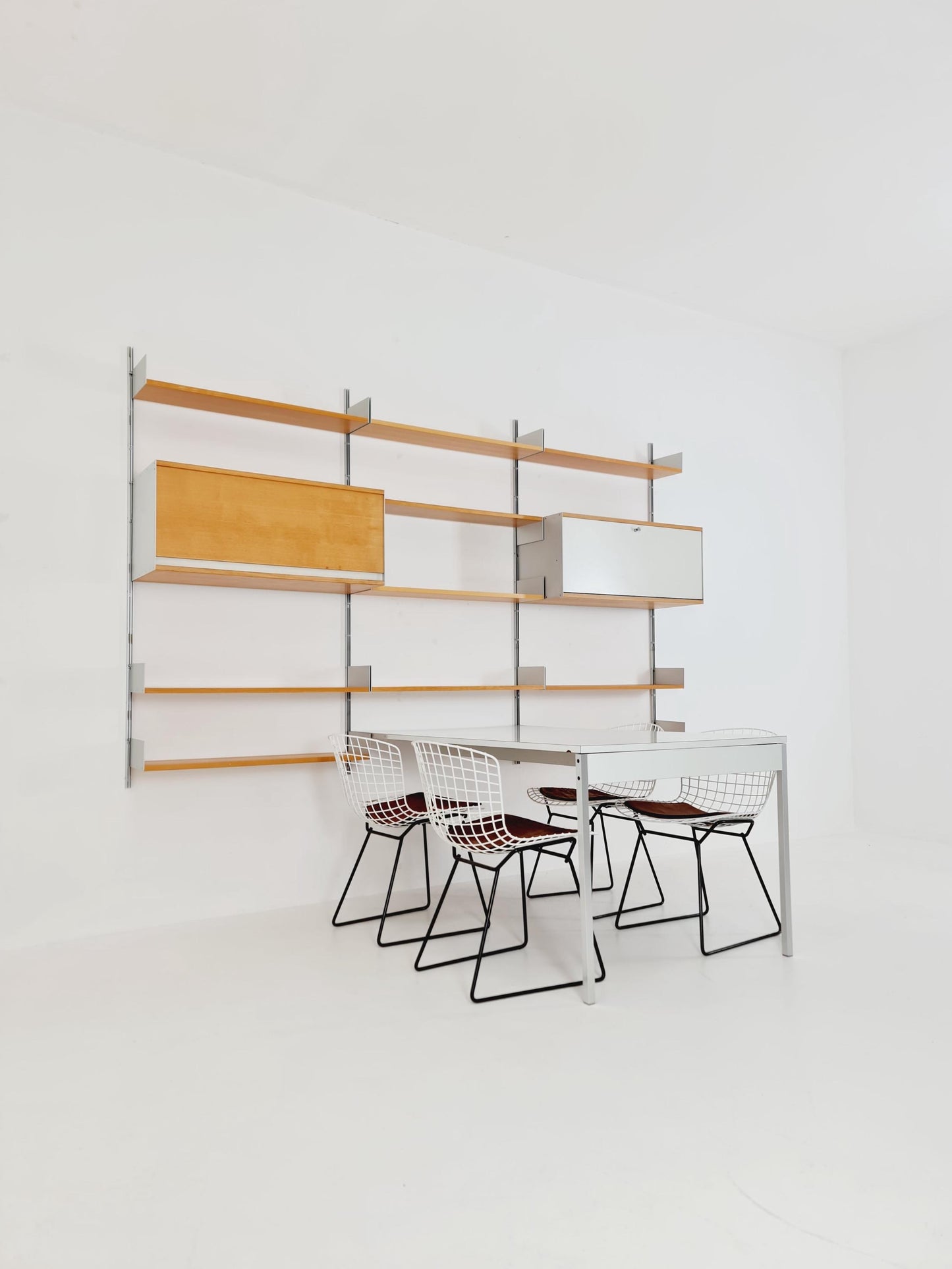 Rare Vintage shelving Unit "606", Dieter Rams for Vitsœ, inkl Dining table 1950s