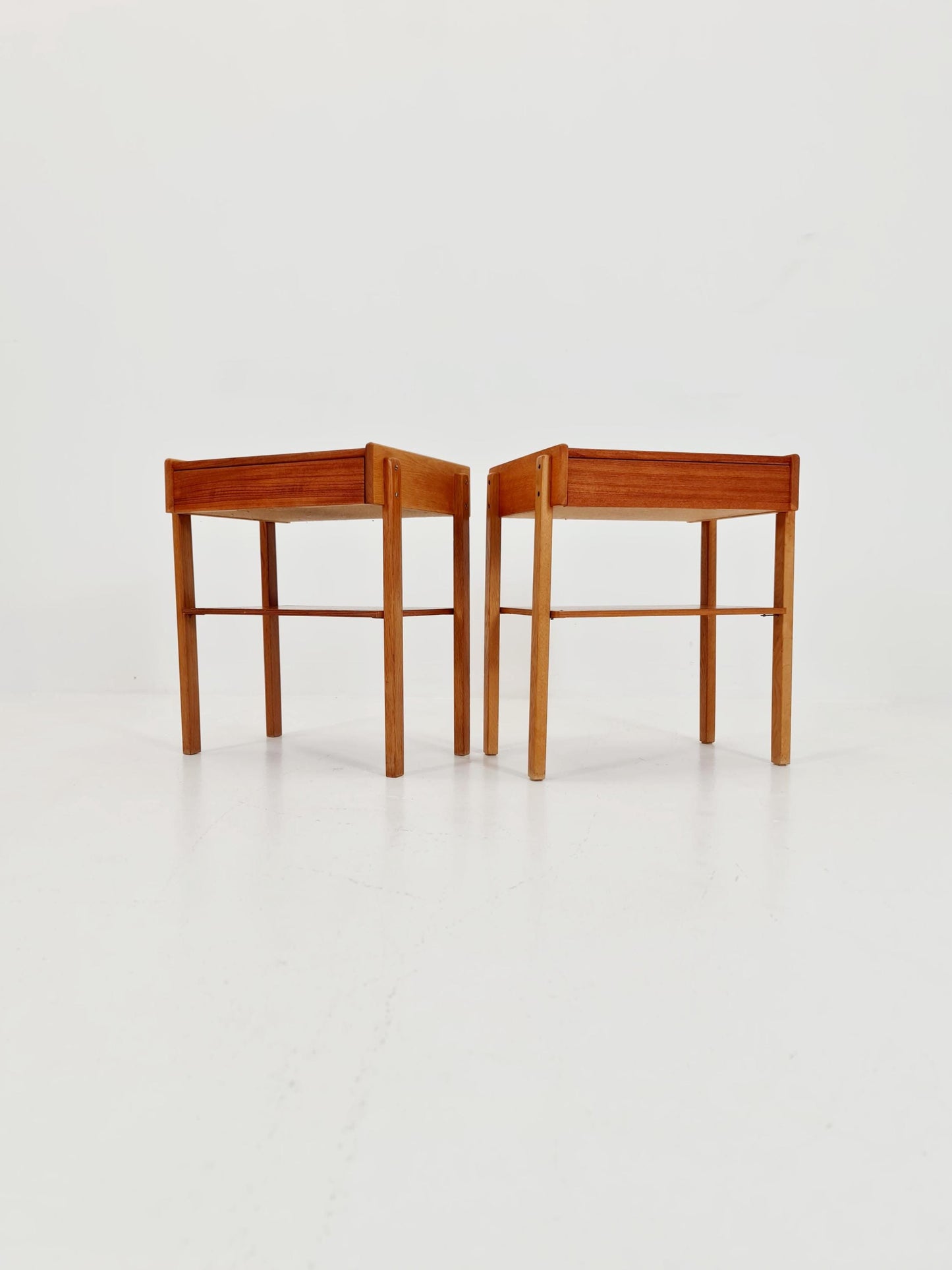 Pair of Swedish Midcentury Teak Vintage Side table/ Bedside table/ Night stand by Carlström & Co, 1960s
