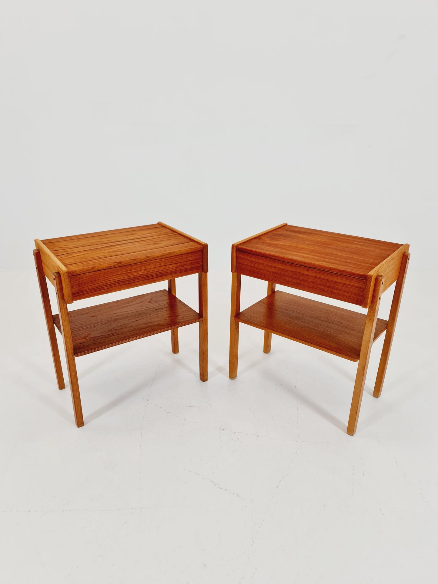 Pair of Swedish Midcentury Teak Vintage Side table/ Bedside table/ Night stand by Carlström & Co, 1960s