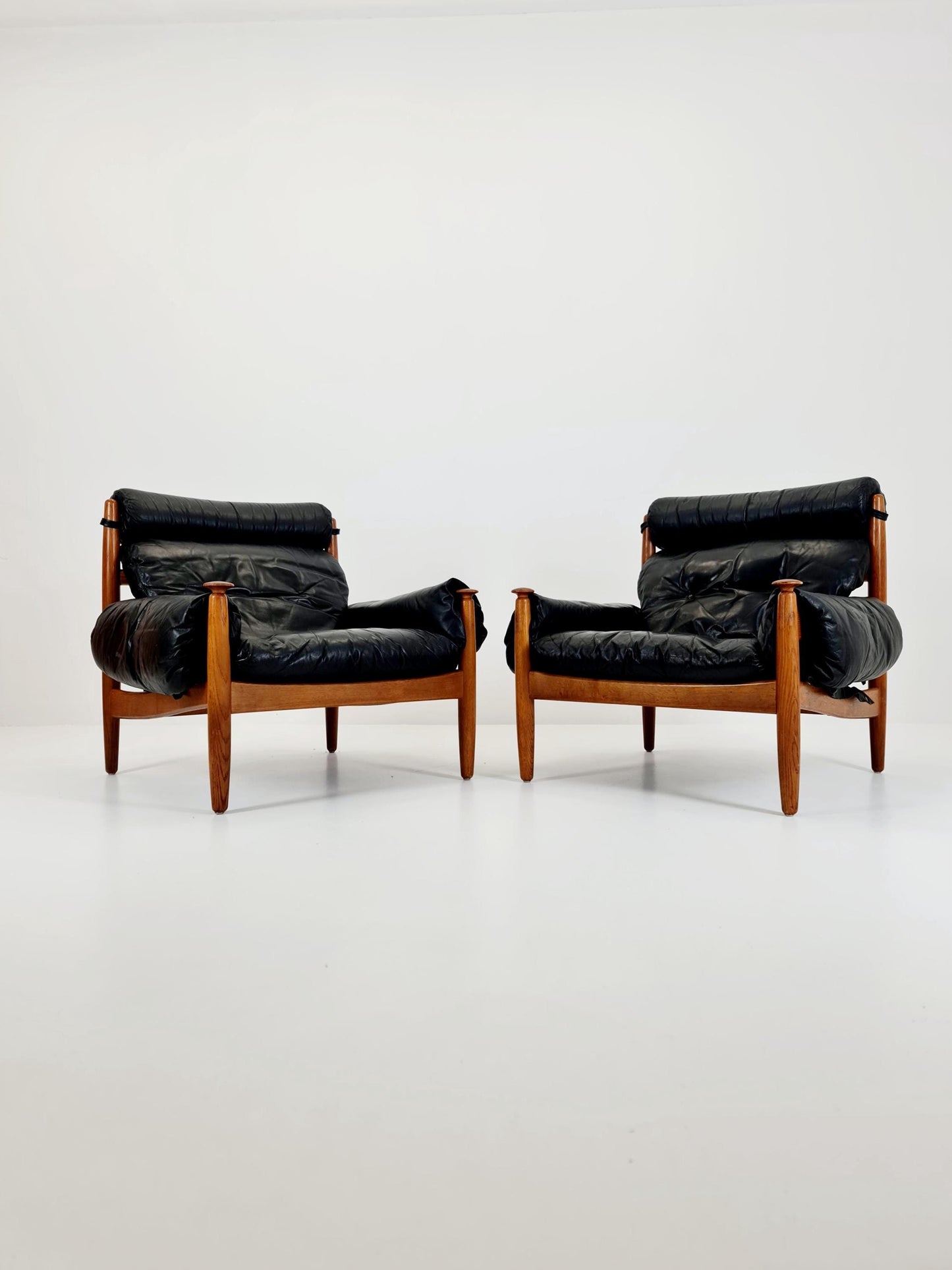 mid century armchairs By Eric Merthen for ire möbler in leather and Oak wood , Sweden 1960s