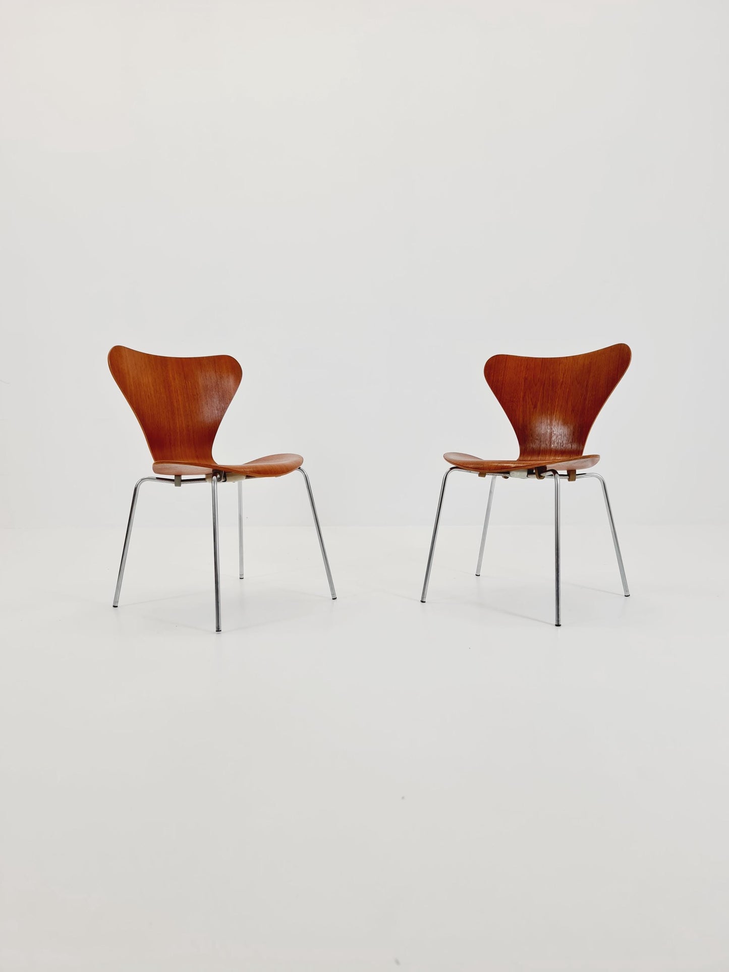 Vintage Teak 3107 Dining Chairs by Arne Jacobsen for Fritz Hansen, 1960s, Set of 2