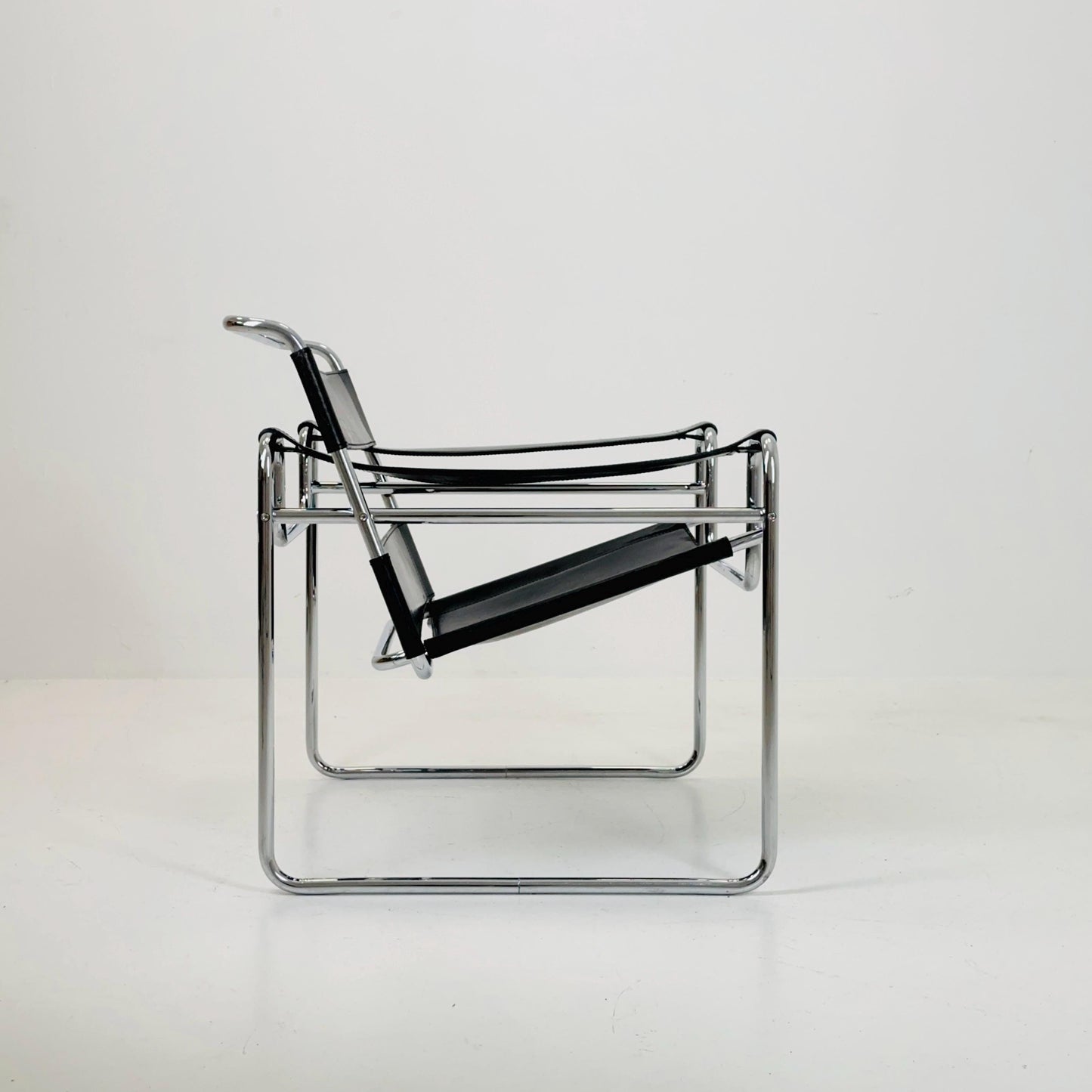 Marcel Breuer Wassily Style leather B3 Chairs 1980s Italy by Fasem