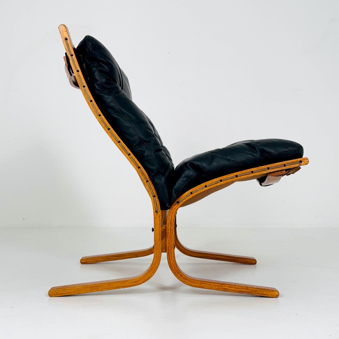 Mid-Century Norwegian Siesta lounge chair by Ingmar Relling for Westnofa 1960s