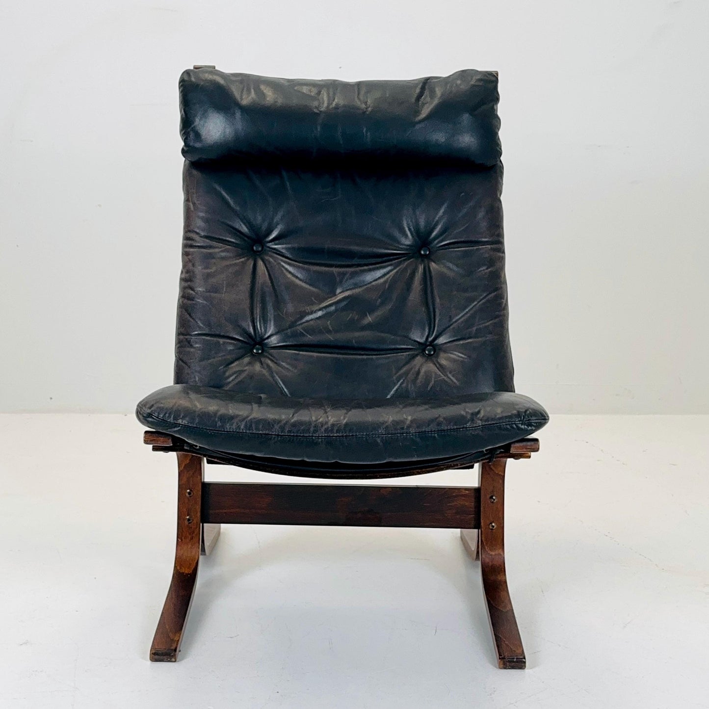 Mid century armchair “Siesta” by Ingmar Relling, Westnofa Furniture, Norway. 1960s