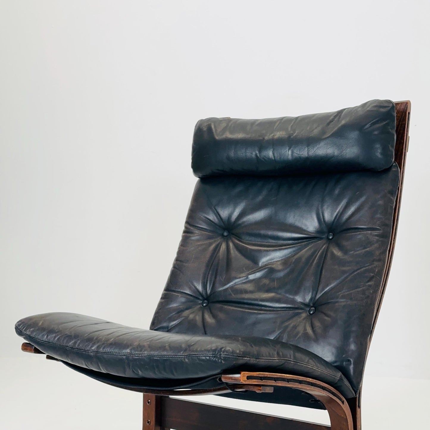 Mid century armchair “Siesta” by Ingmar Relling, Westnofa Furniture, Norway. 1960s