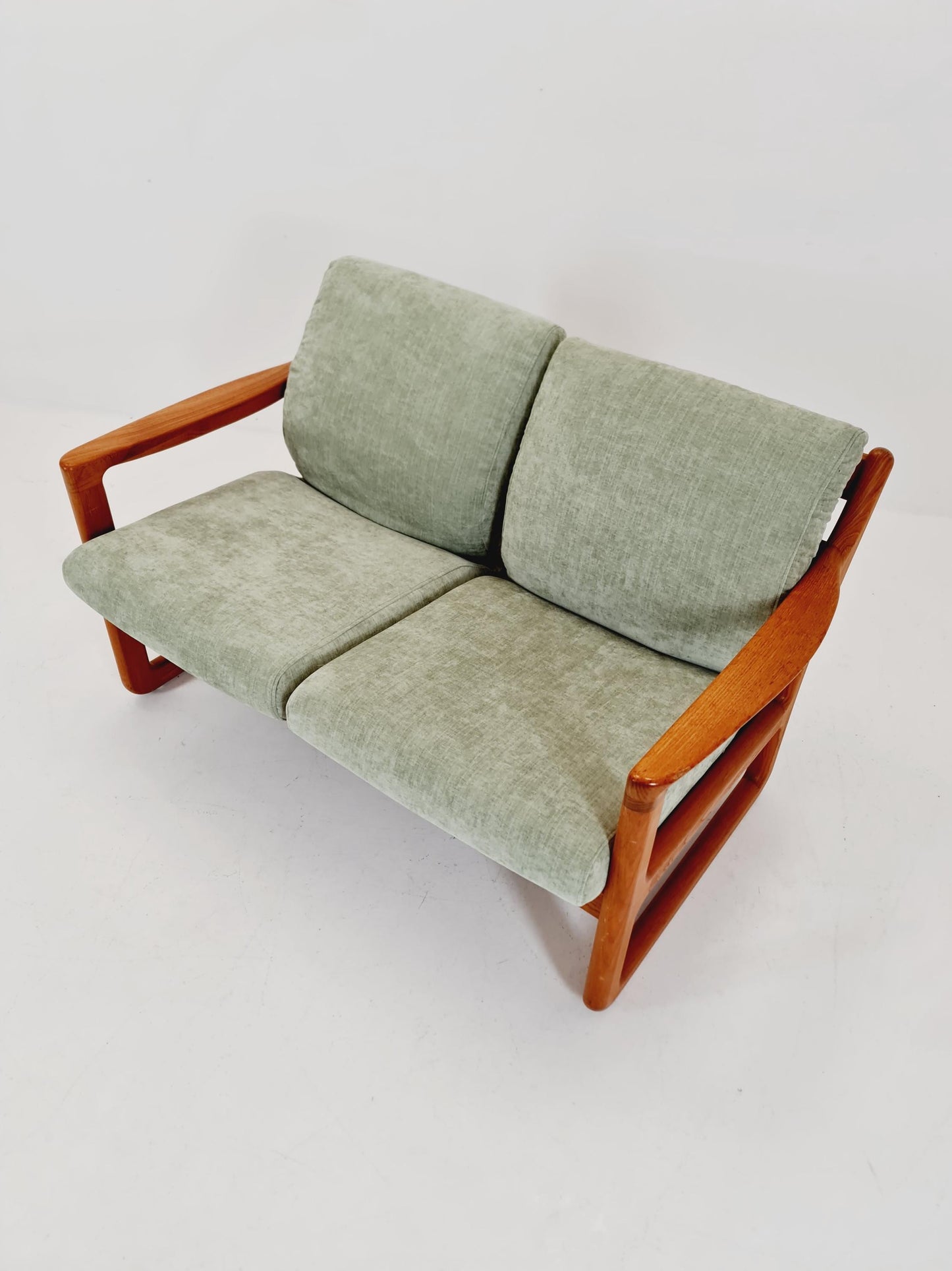 Mid century teak 2-Seater Sofa by Johannes Andersen for Silkeborg , 1960s
