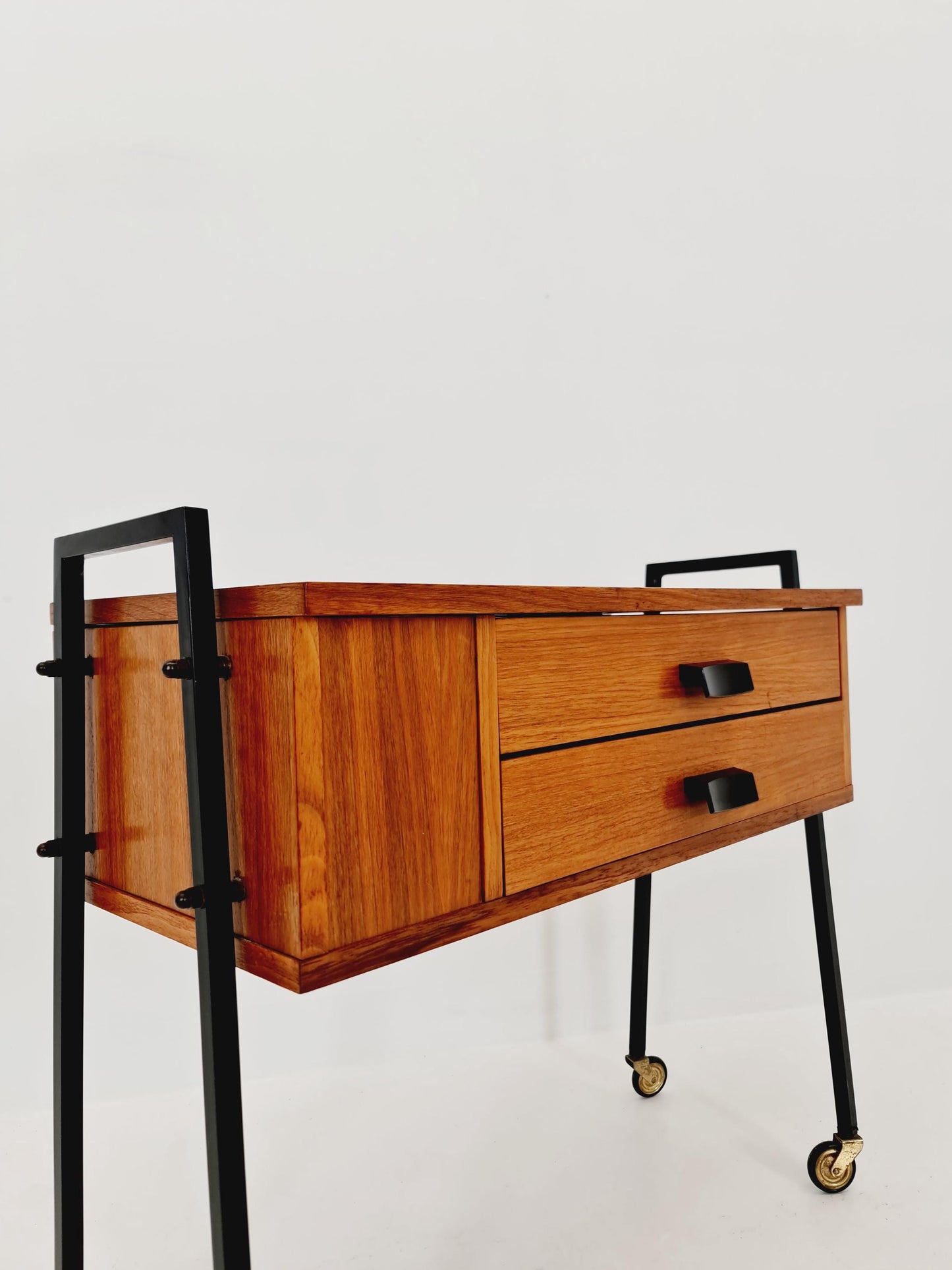 Vintage Walnut table/ side table cabinet, 1960s