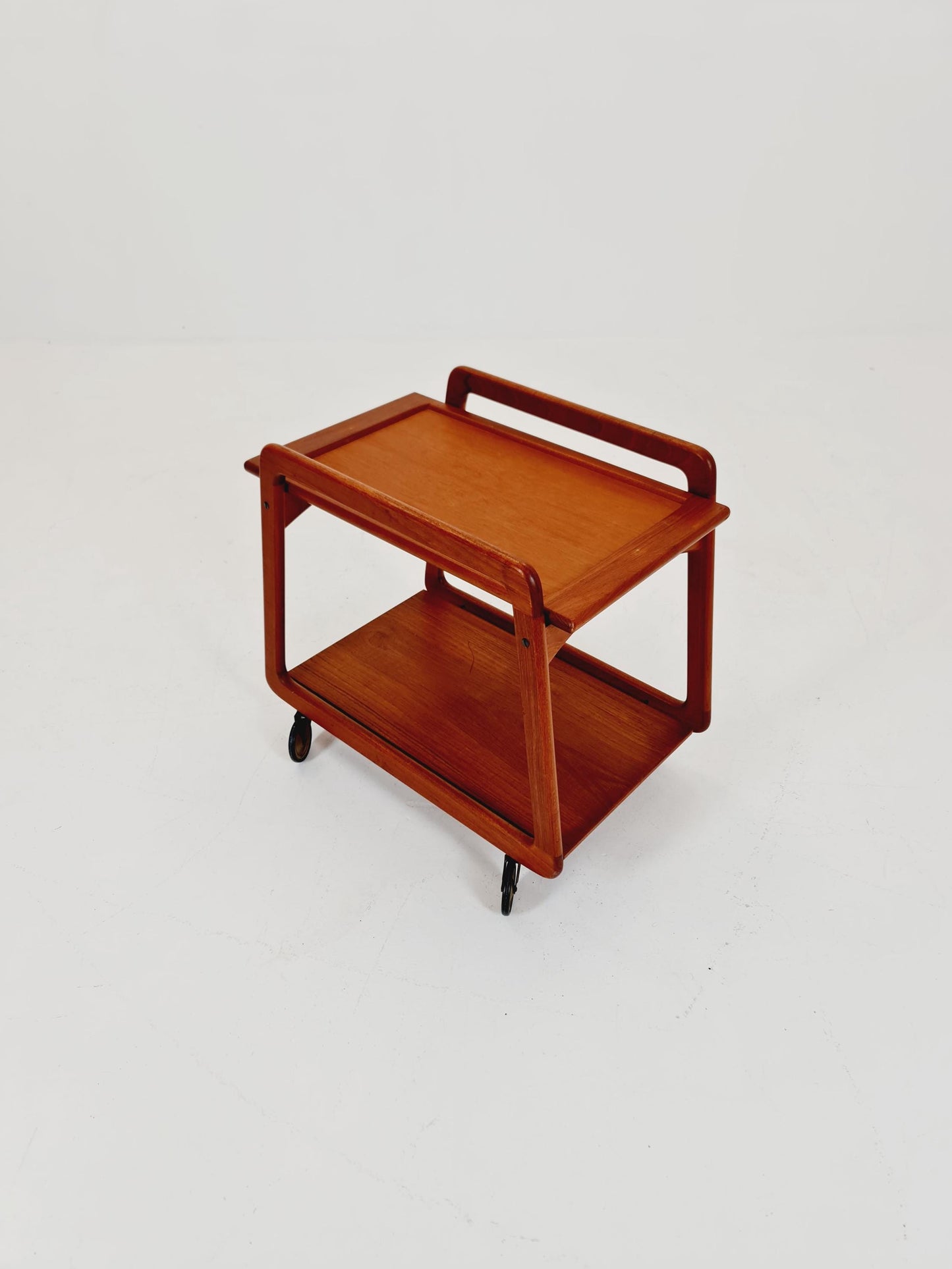 Vintage mid century danish trolley in solid teak/ bar cart By SIKA Mobler , 1960s