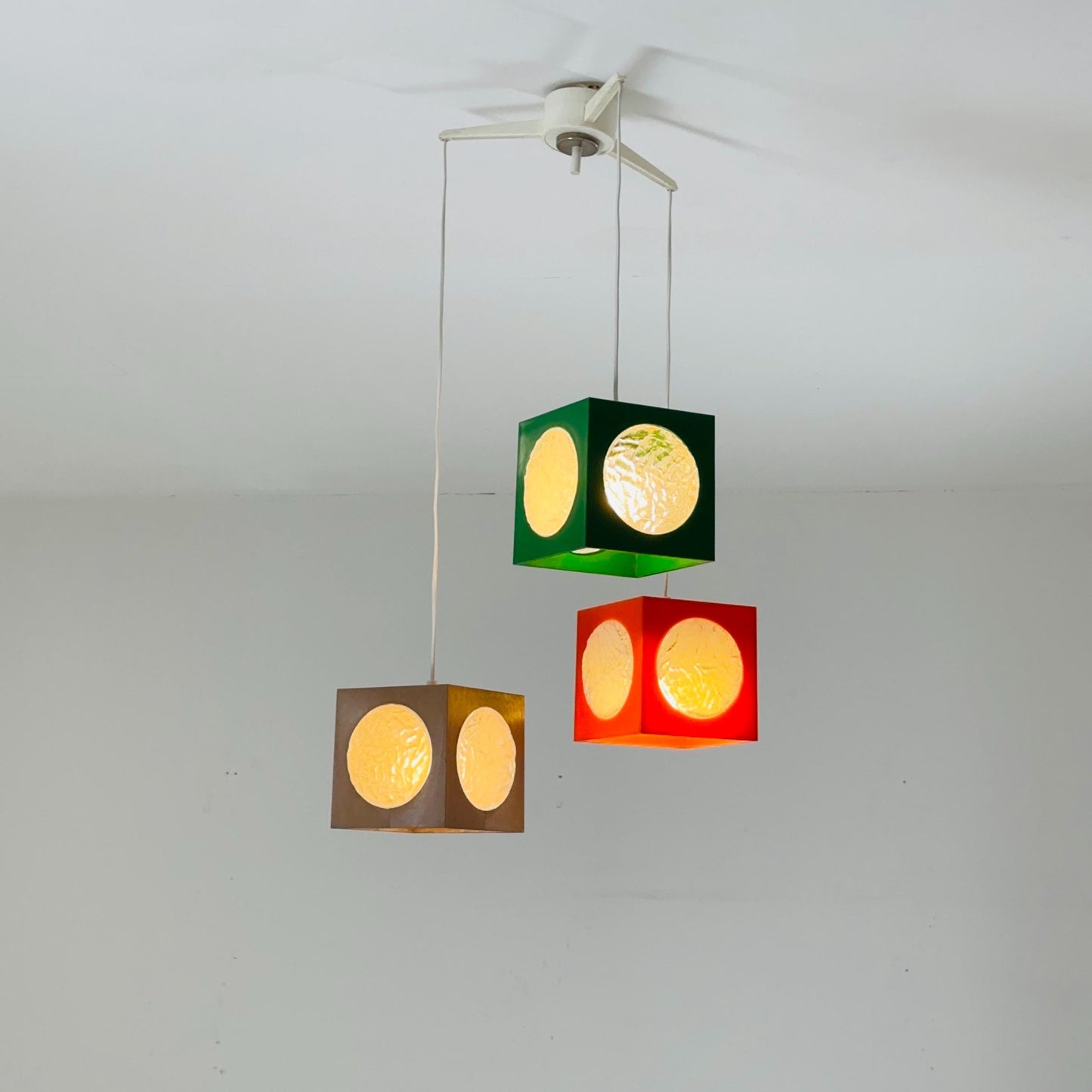 Space Age 3 piece Cube Pendant Lamp by Richard Essig, 1970s