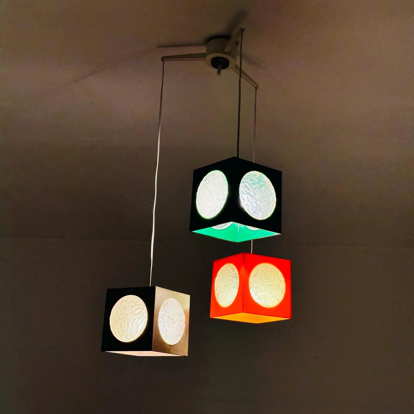 Space Age 3 piece Cube Pendant Lamp by Richard Essig, 1970s