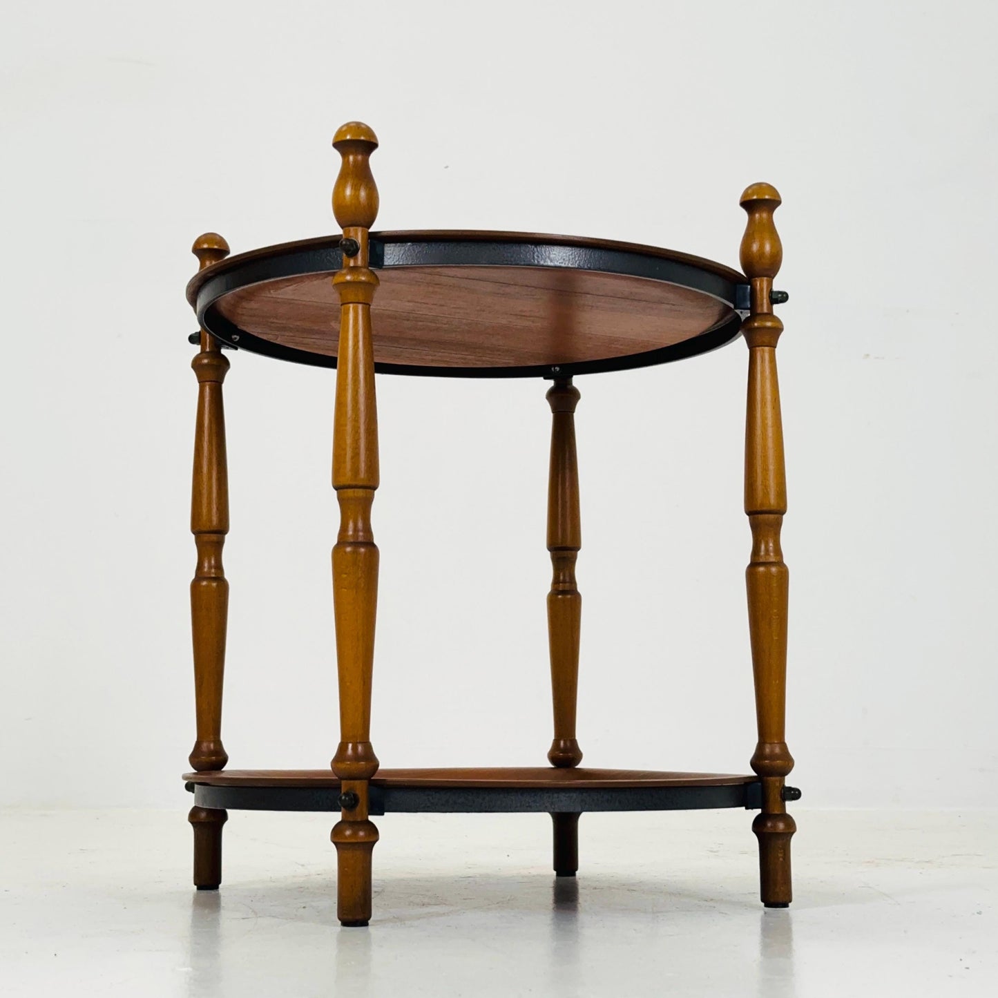 Mod century Modern Danish Round Teak Side table - 1960s