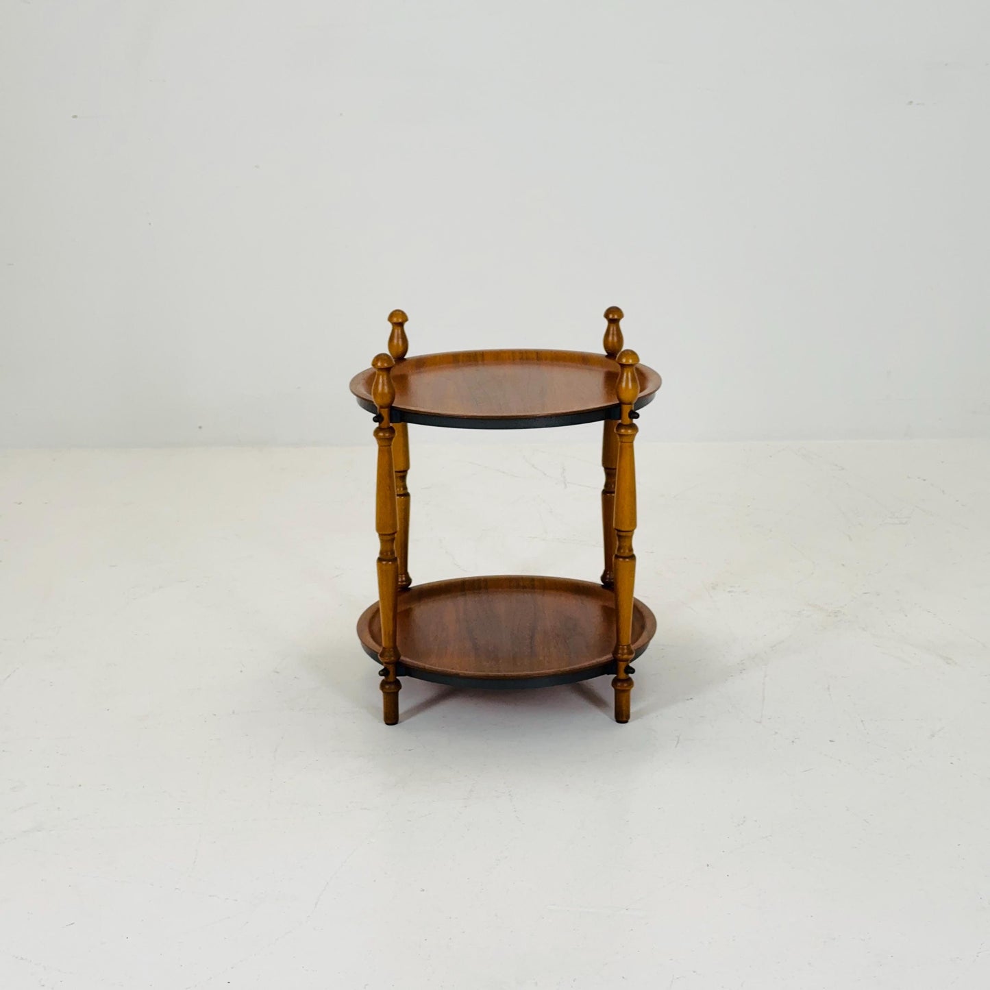 Mod century Modern Danish Round Teak Side table - 1960s