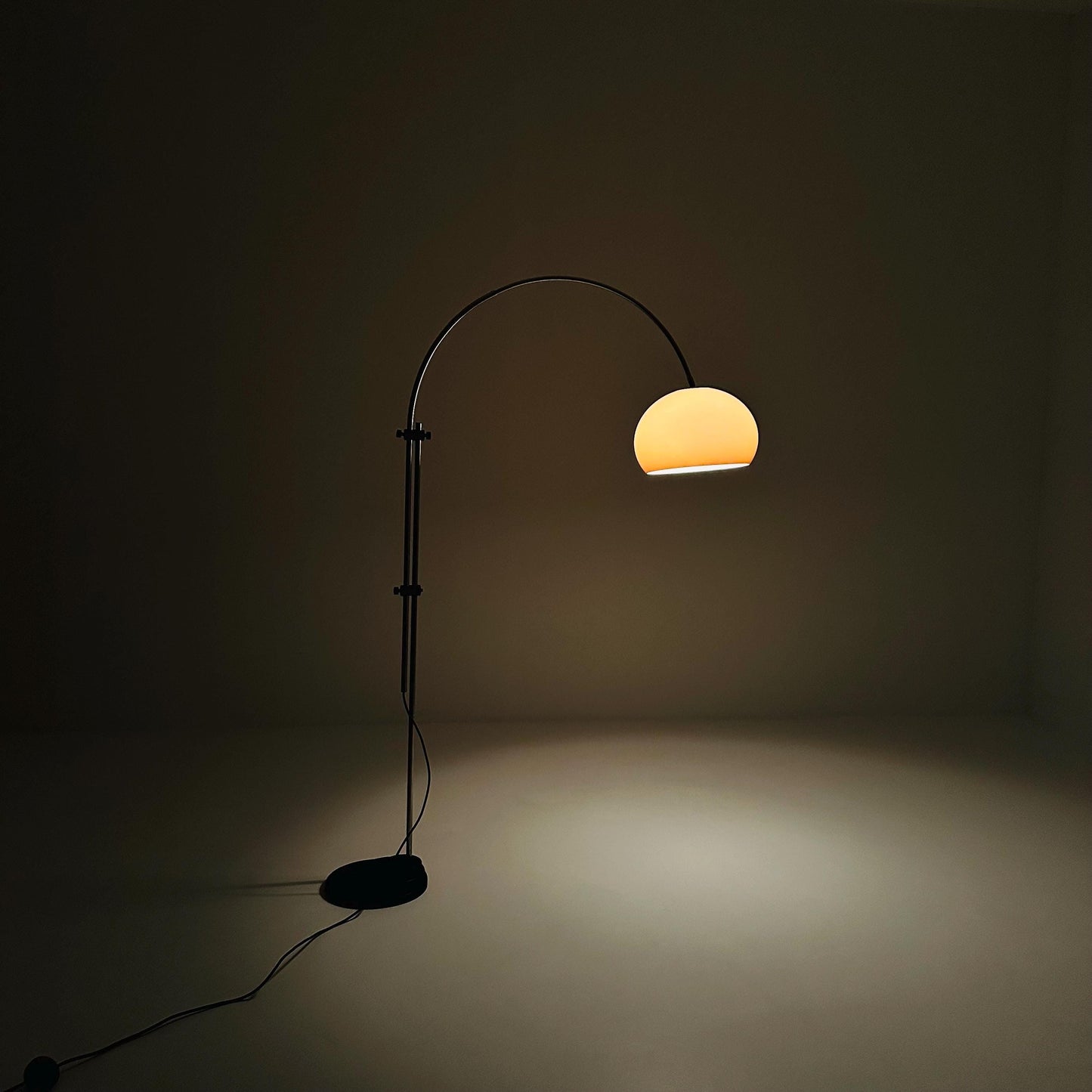 Mid-Century Space Age Arch Floor Lamp by Guzzini Italy 1970s
