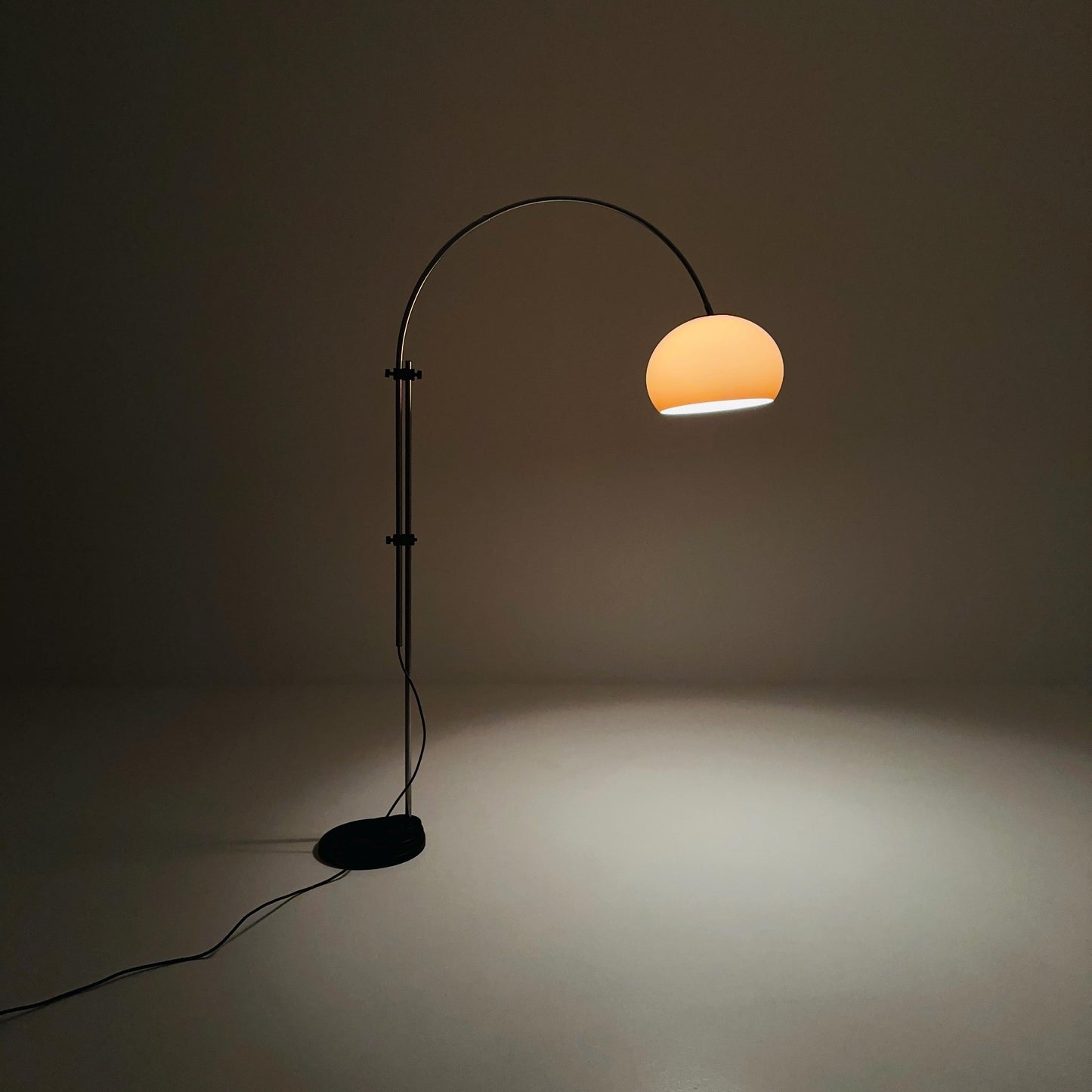 Mid-Century Space Age Arch Floor Lamp by Guzzini Italy 1970s