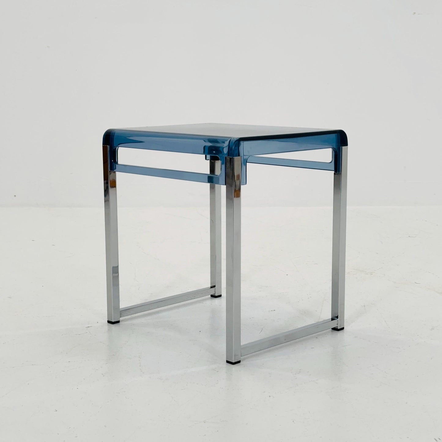 Blue Space Age side table by Marc Berthier for Prisunic, 1970s