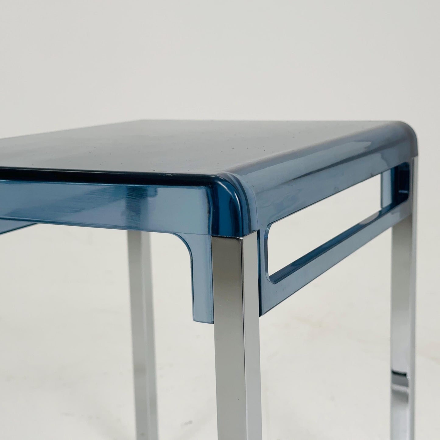 Blue Space Age side table by Marc Berthier for Prisunic, 1970s