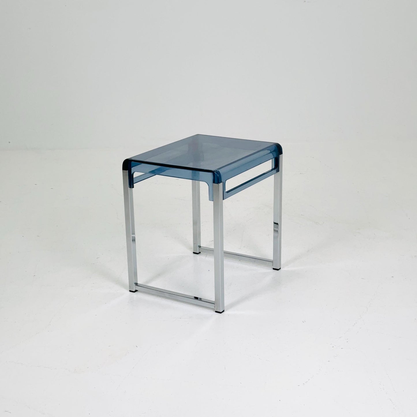 Blue Space Age side table by Marc Berthier for Prisunic, 1970s
